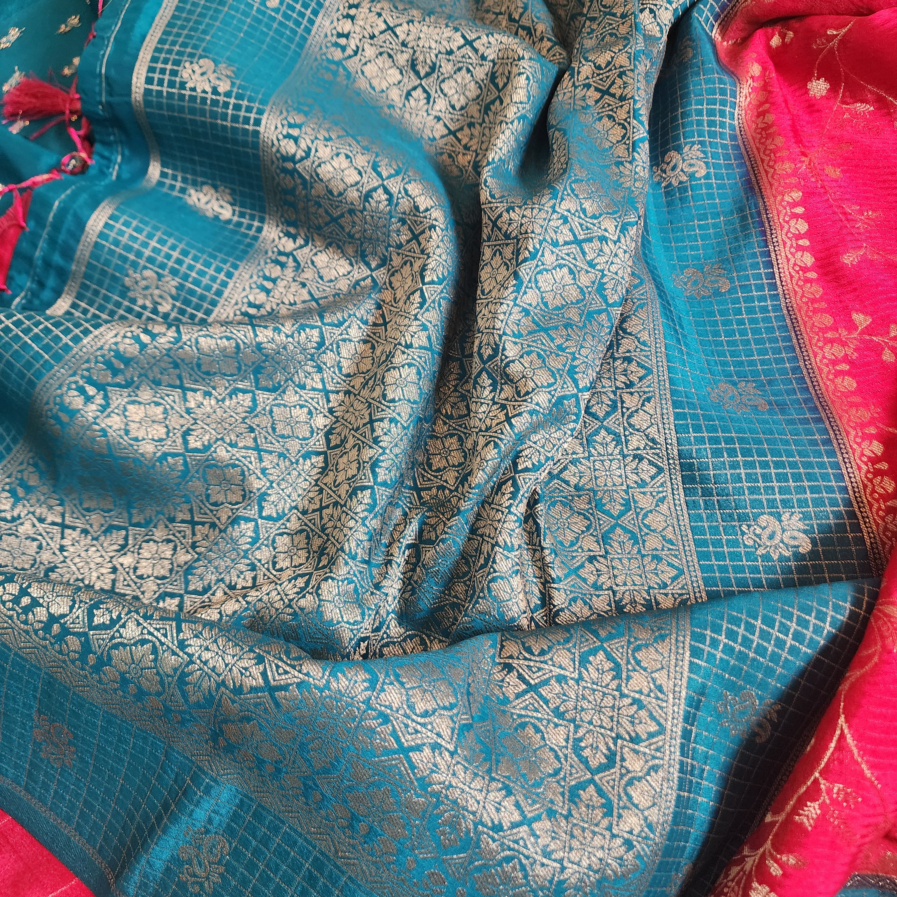 Banarasi Georgette Saree in Luxe Red & Teal with Gold Zari Work