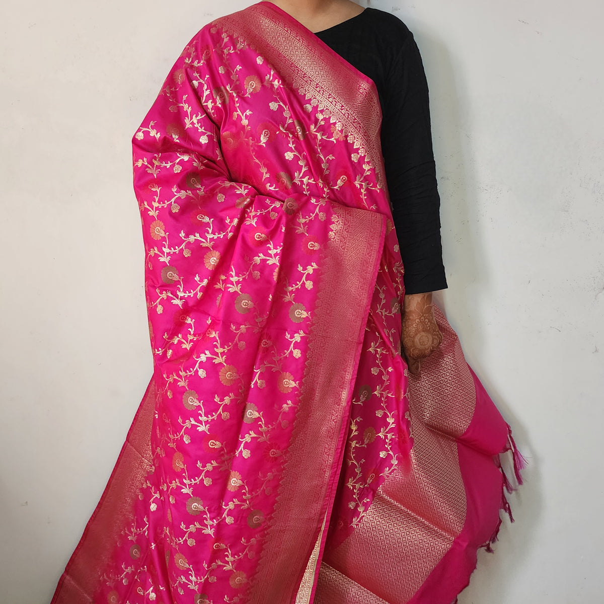 Banarasi Silk Floral Jaal Dupatta - Deep Fuchsia