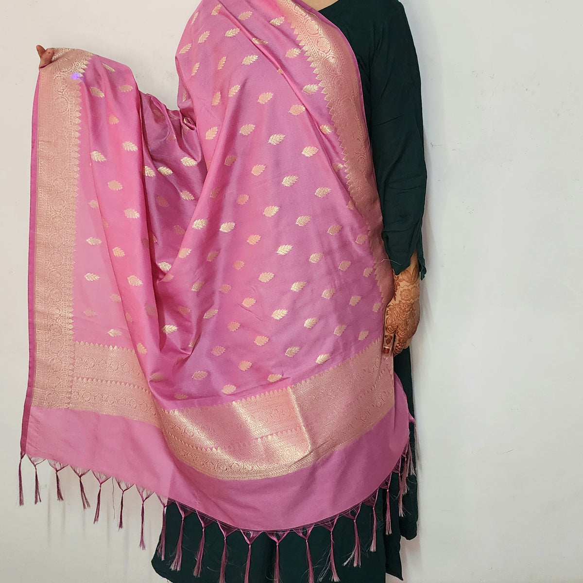 Dusty Rose Banarasi Tapetta Silk Leaf Weave Dupatta