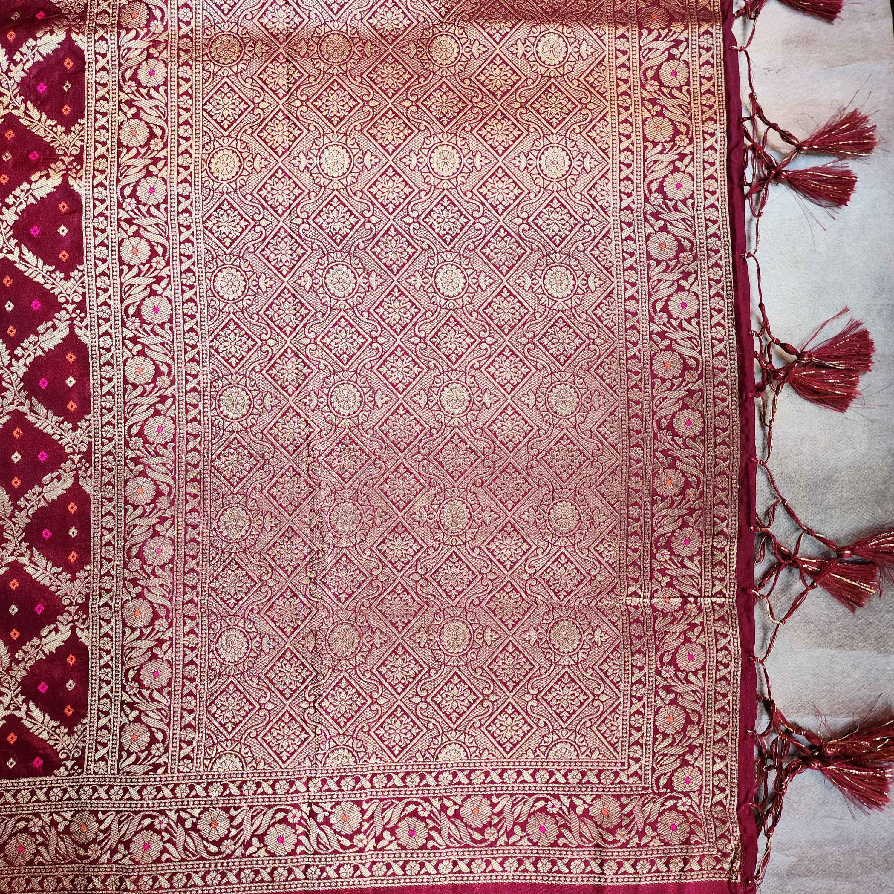Wine Bandhani Dupatta with Traditional Jaal
