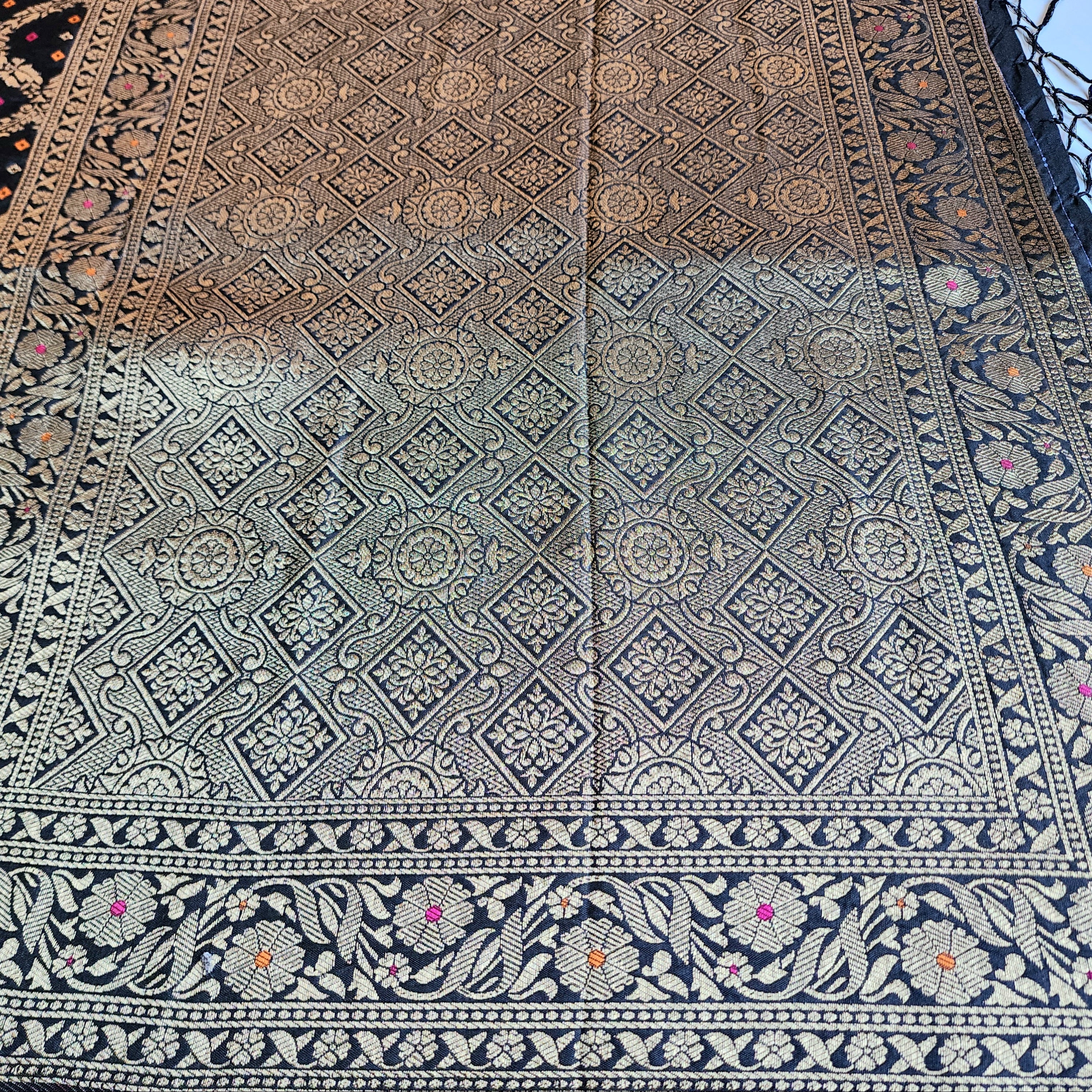 Black Bandhani Dupatta with Traditional Jaal