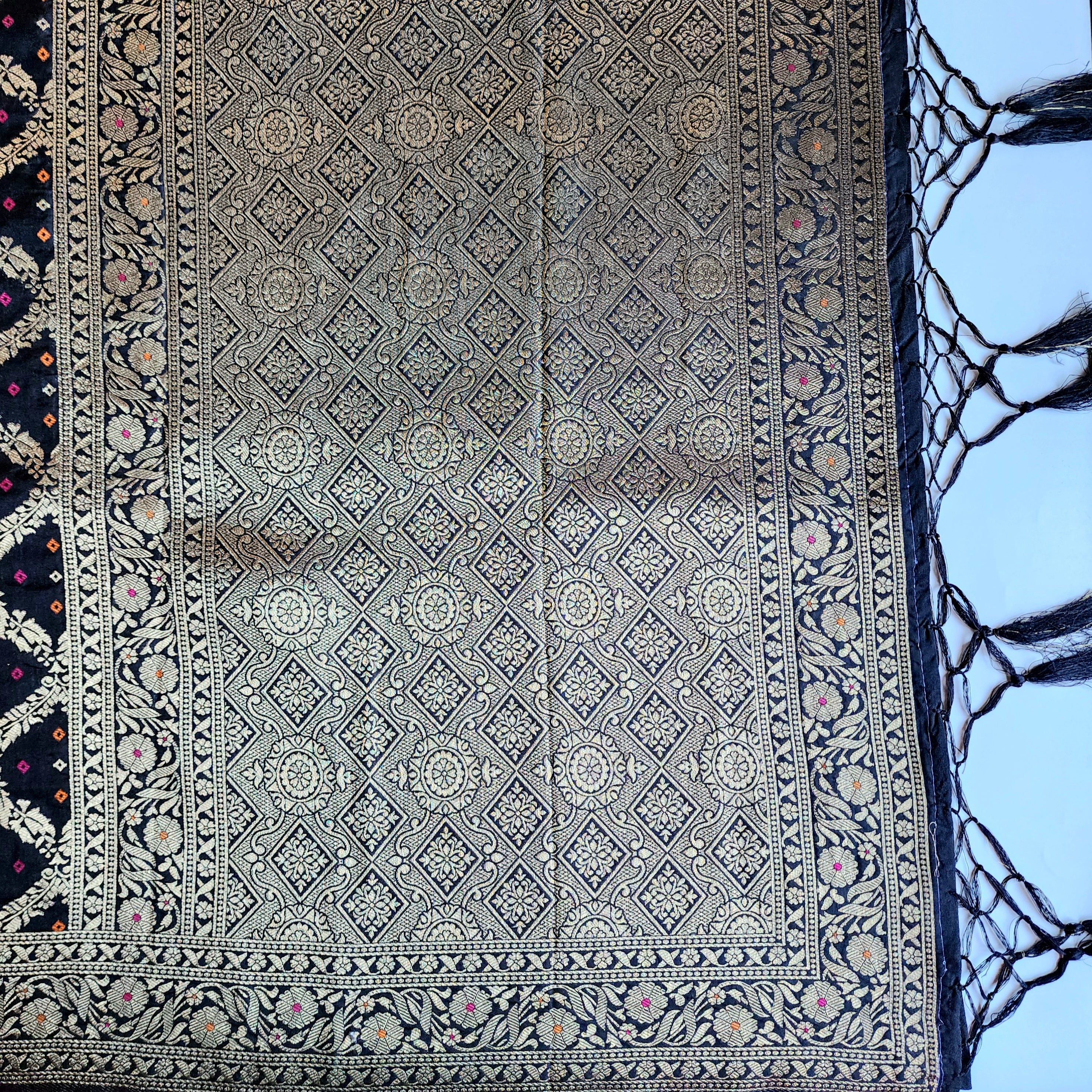 Black Bandhani Dupatta with Traditional Jaal