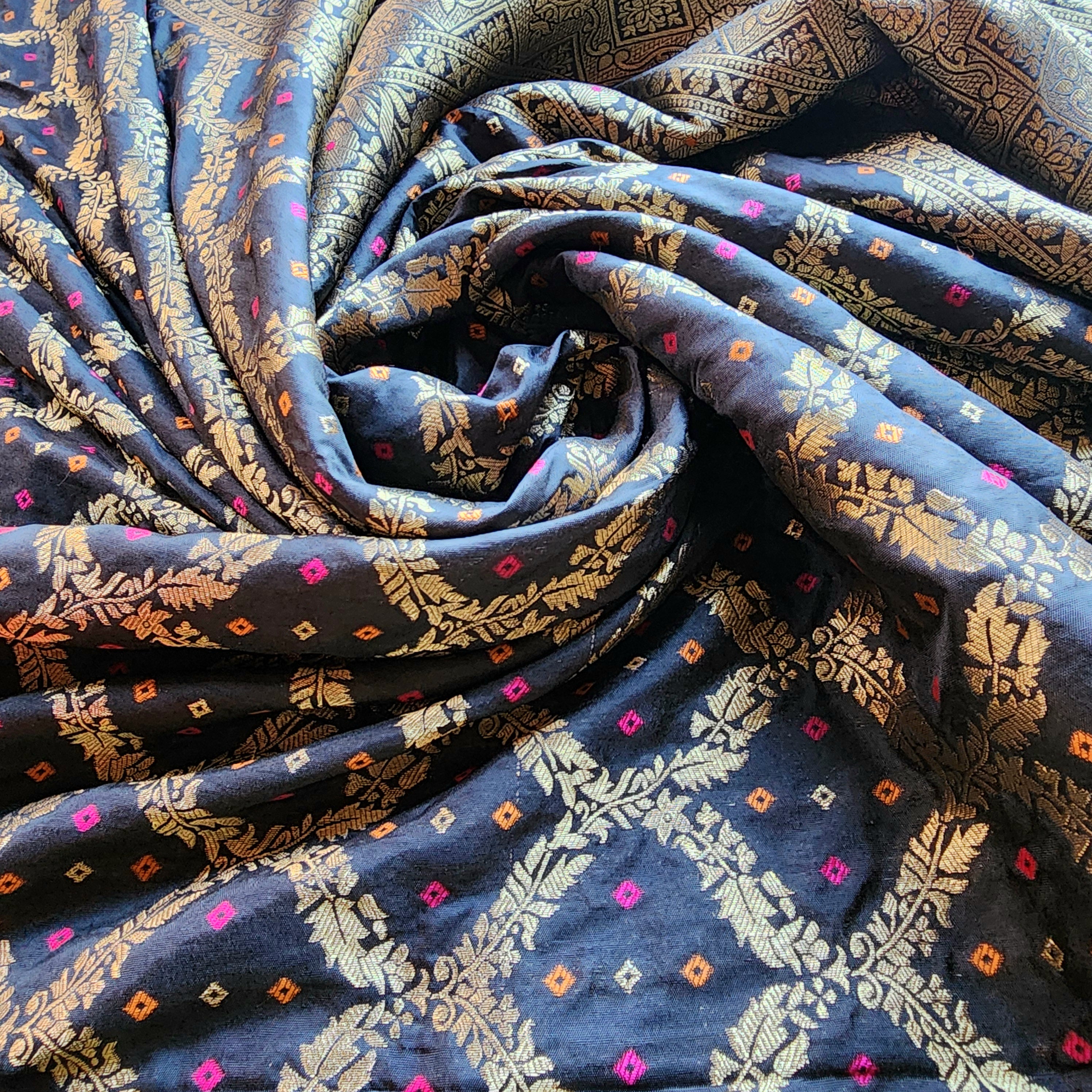 Black Bandhani Dupatta with Traditional Jaal