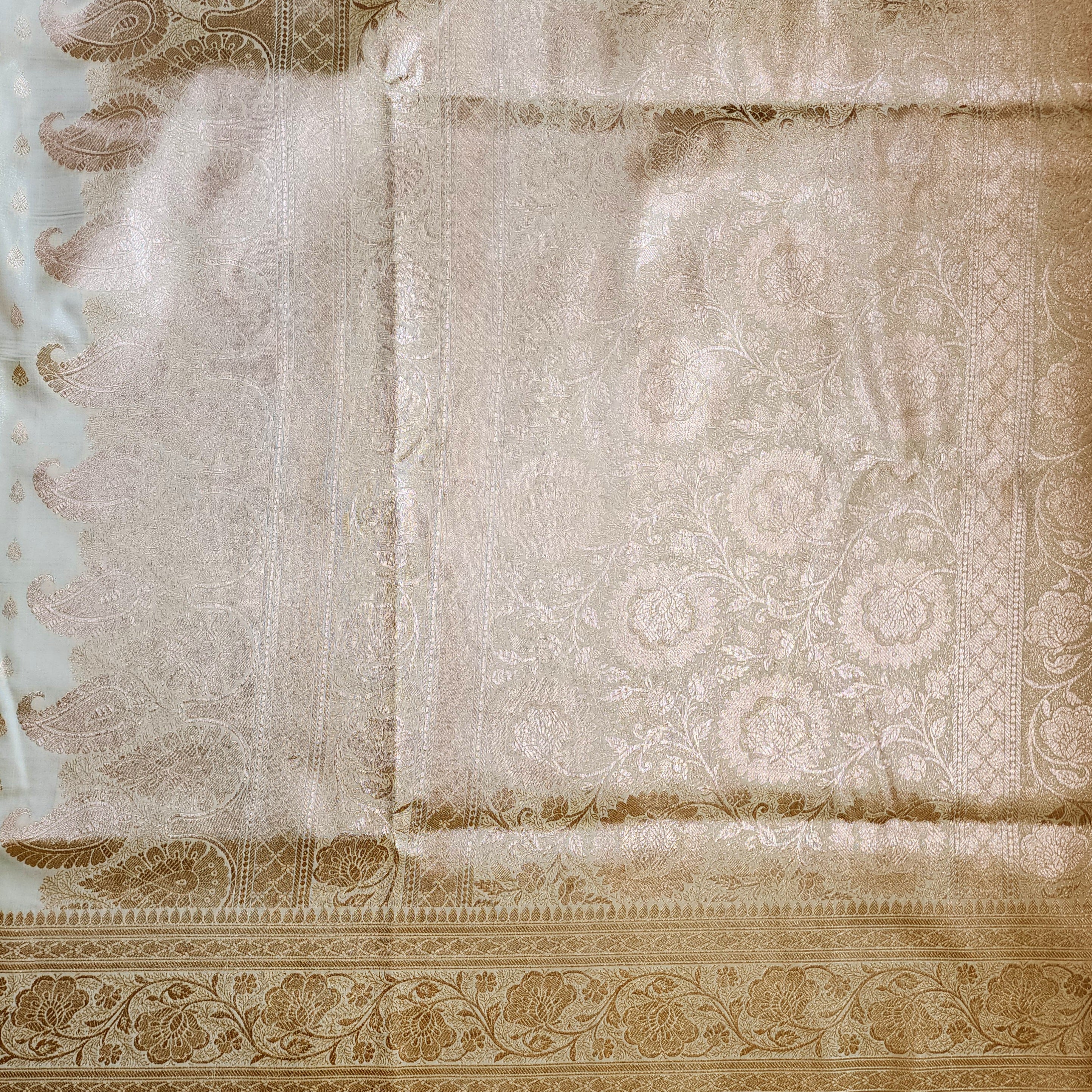 Rich White Banarasi Silk Saree with Gold Zari Weaving