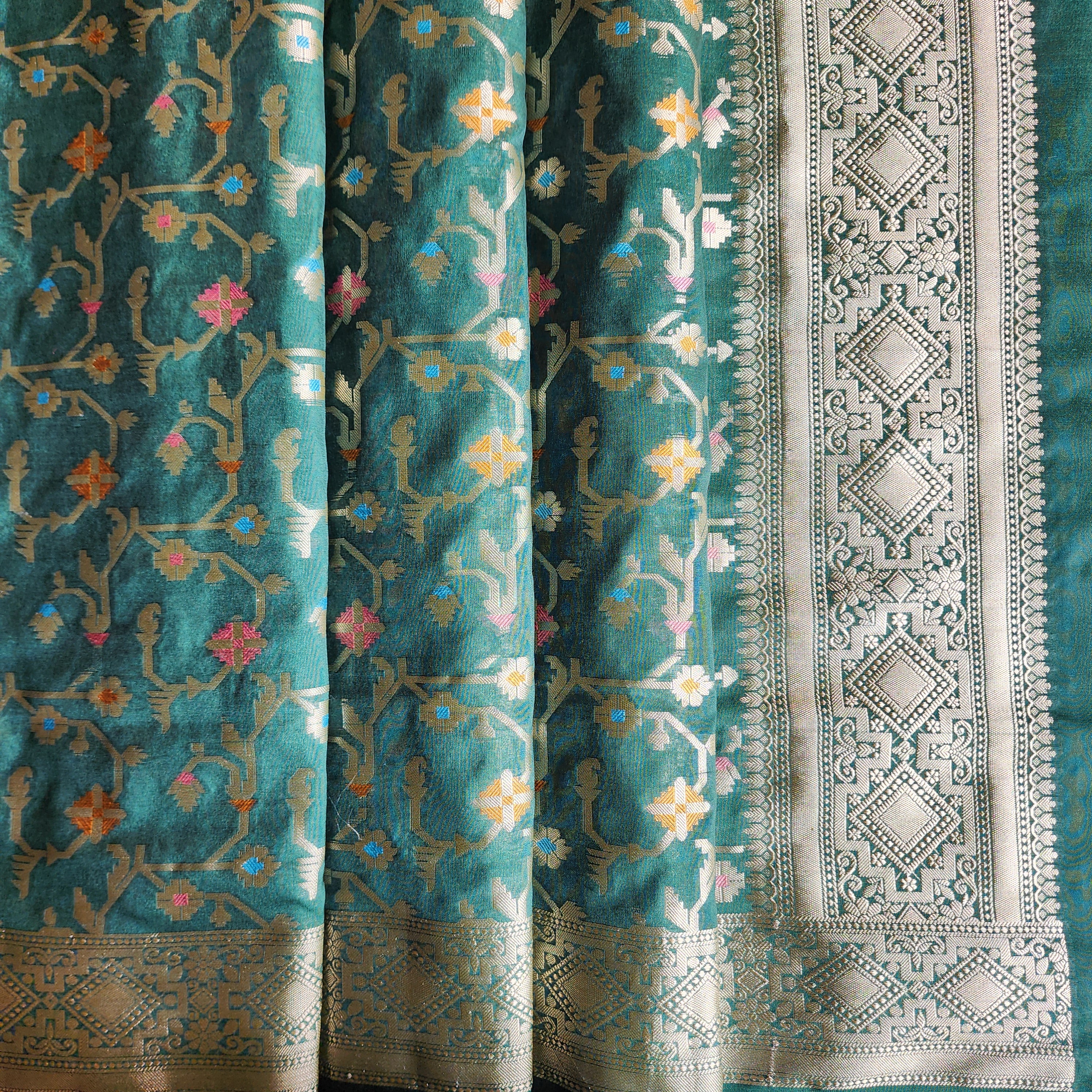 Golden Grid Banarasi Silk Dupatta with Meenakari Work in Dark Bottle Green