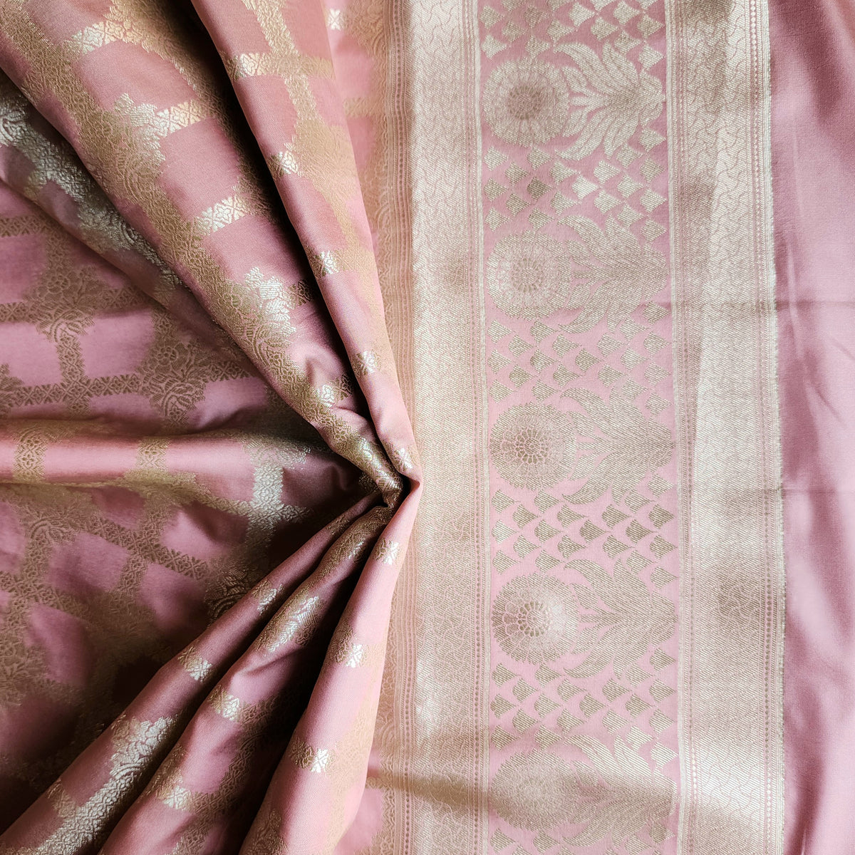 Rose Pink Banarasi Dupatta - Golden Lattice Weave