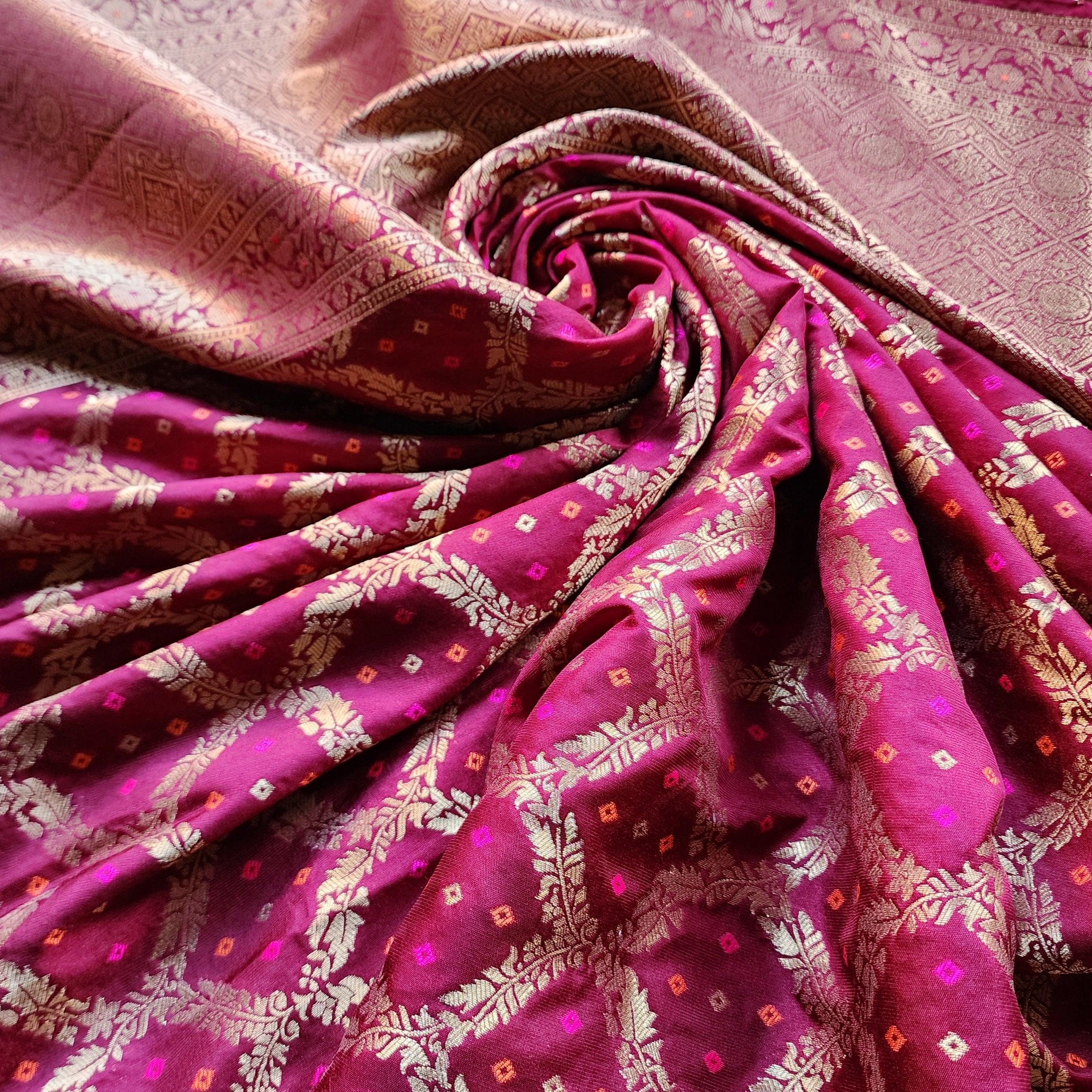 Wine Bandhani Dupatta with Traditional Jaal