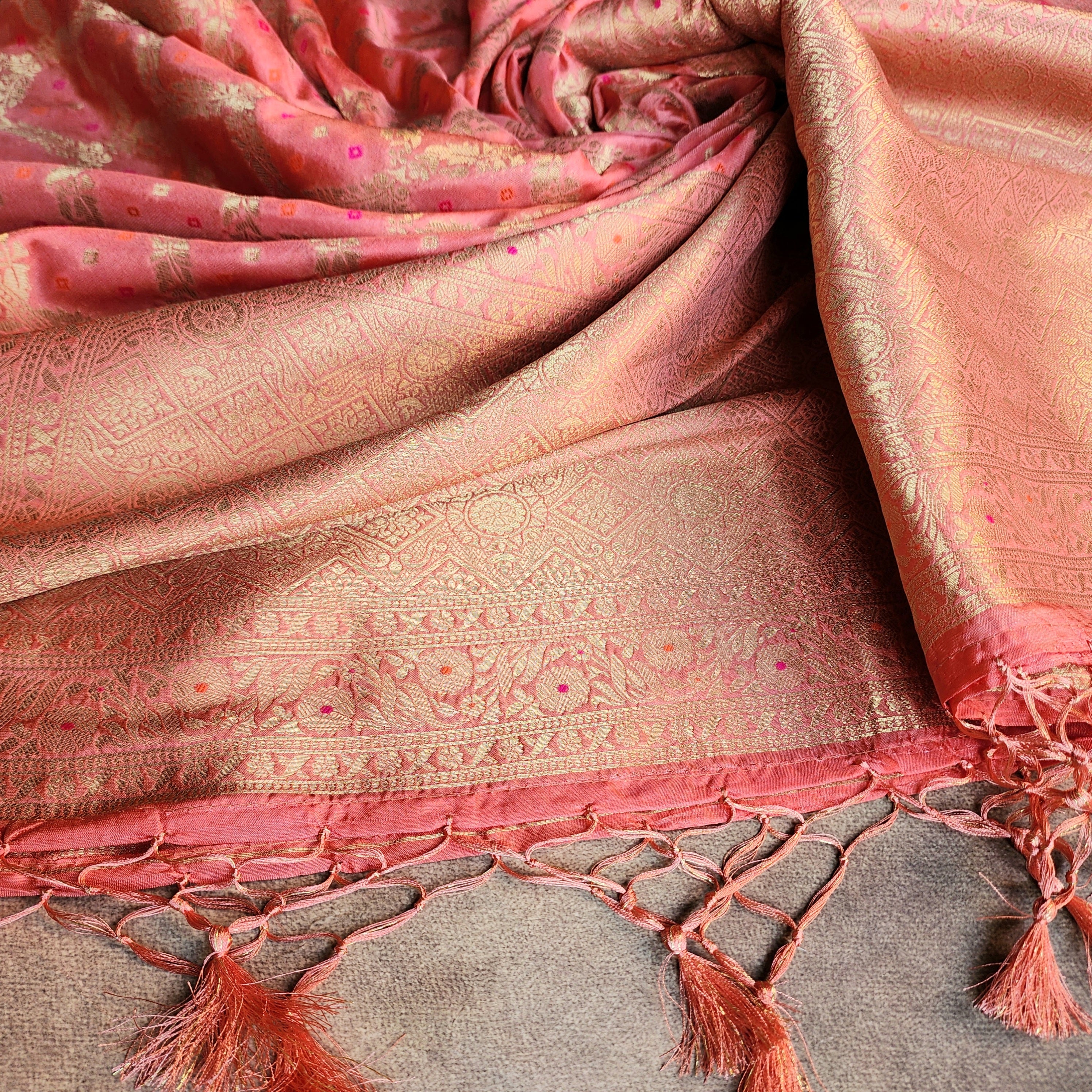 Peach Bandhani Dupatta with Traditional Jaal
