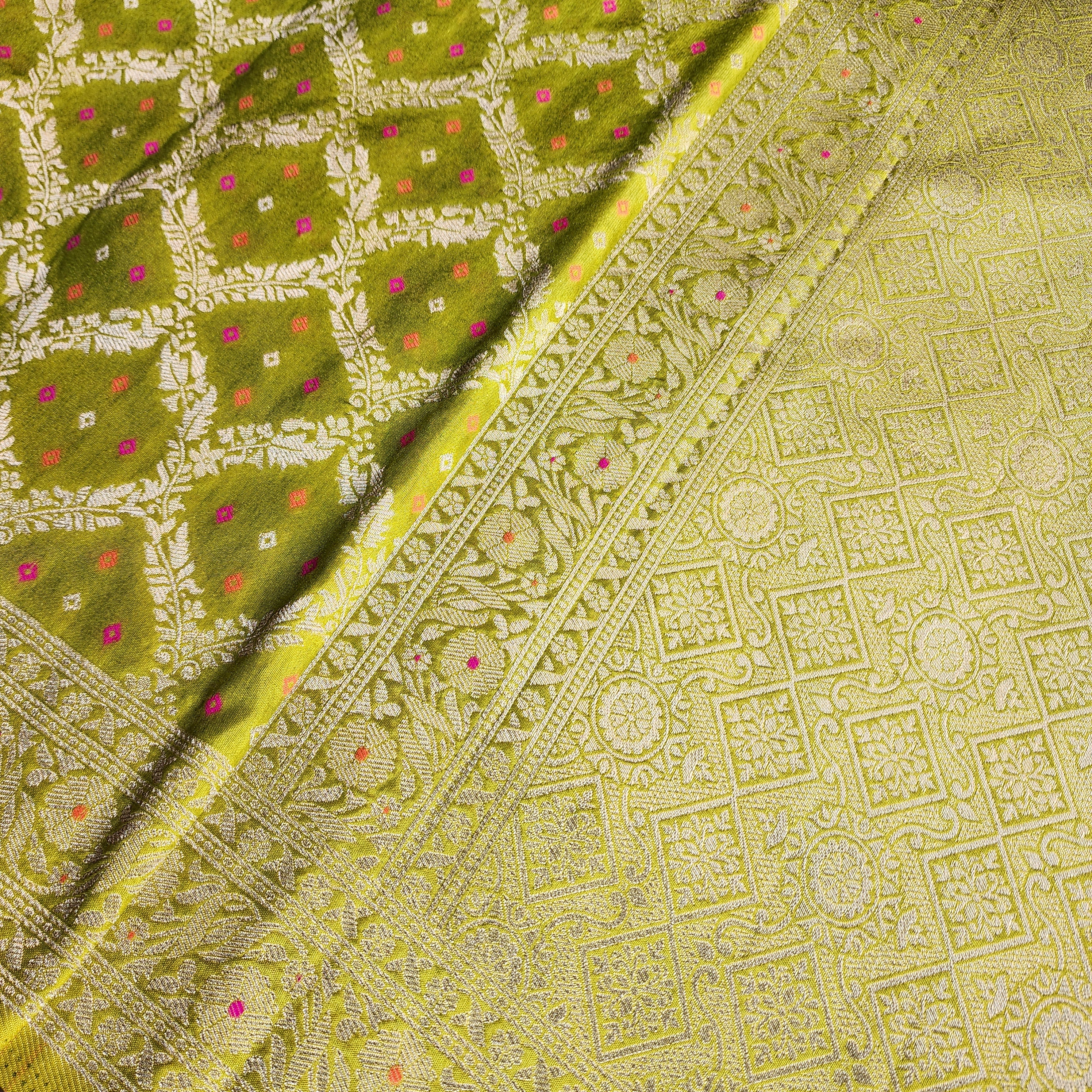 Lime Green Bandhani Dupatta with Traditional Jaal