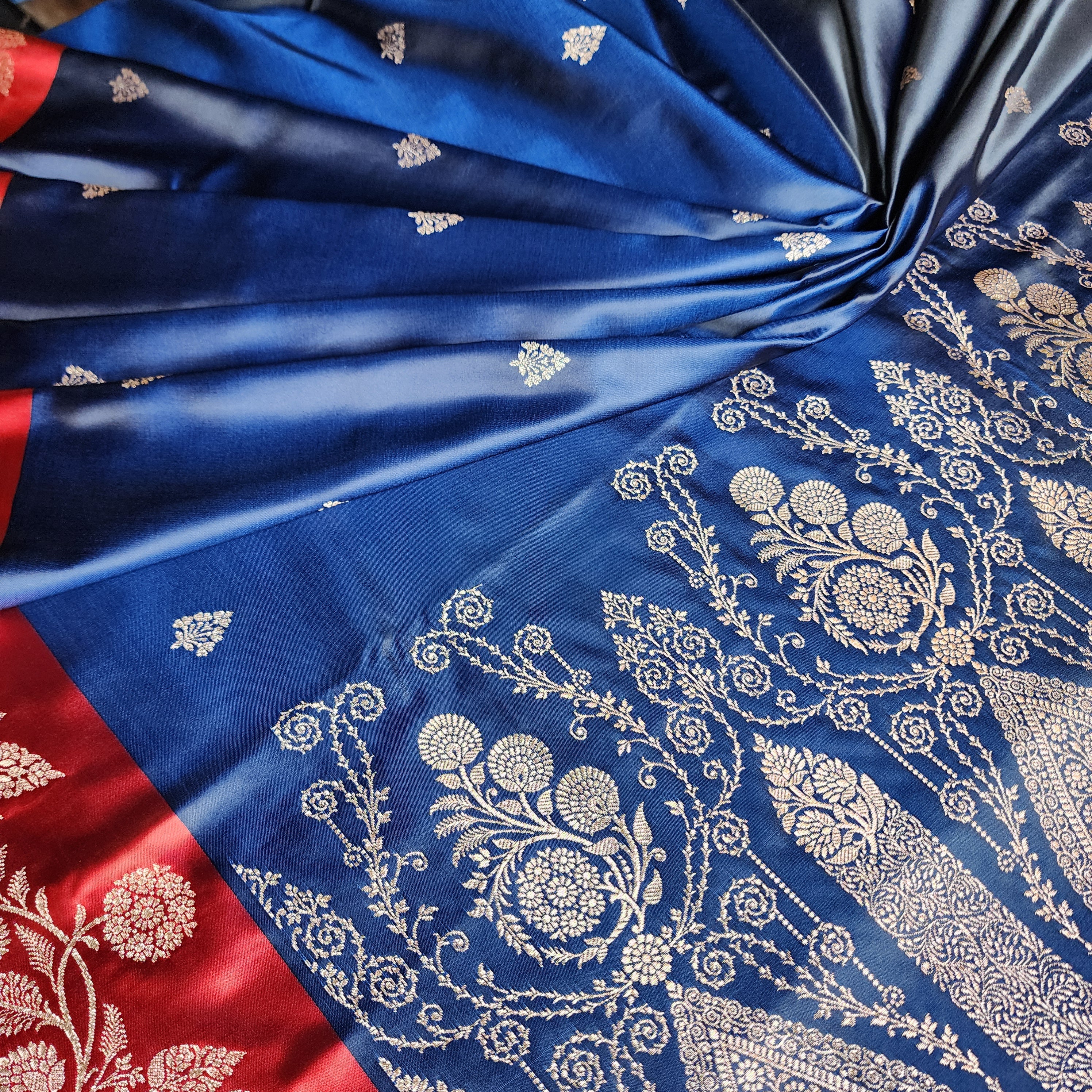 Navy Blue Pure Banarasi Katan Silk Saree with Vermilion Red Border