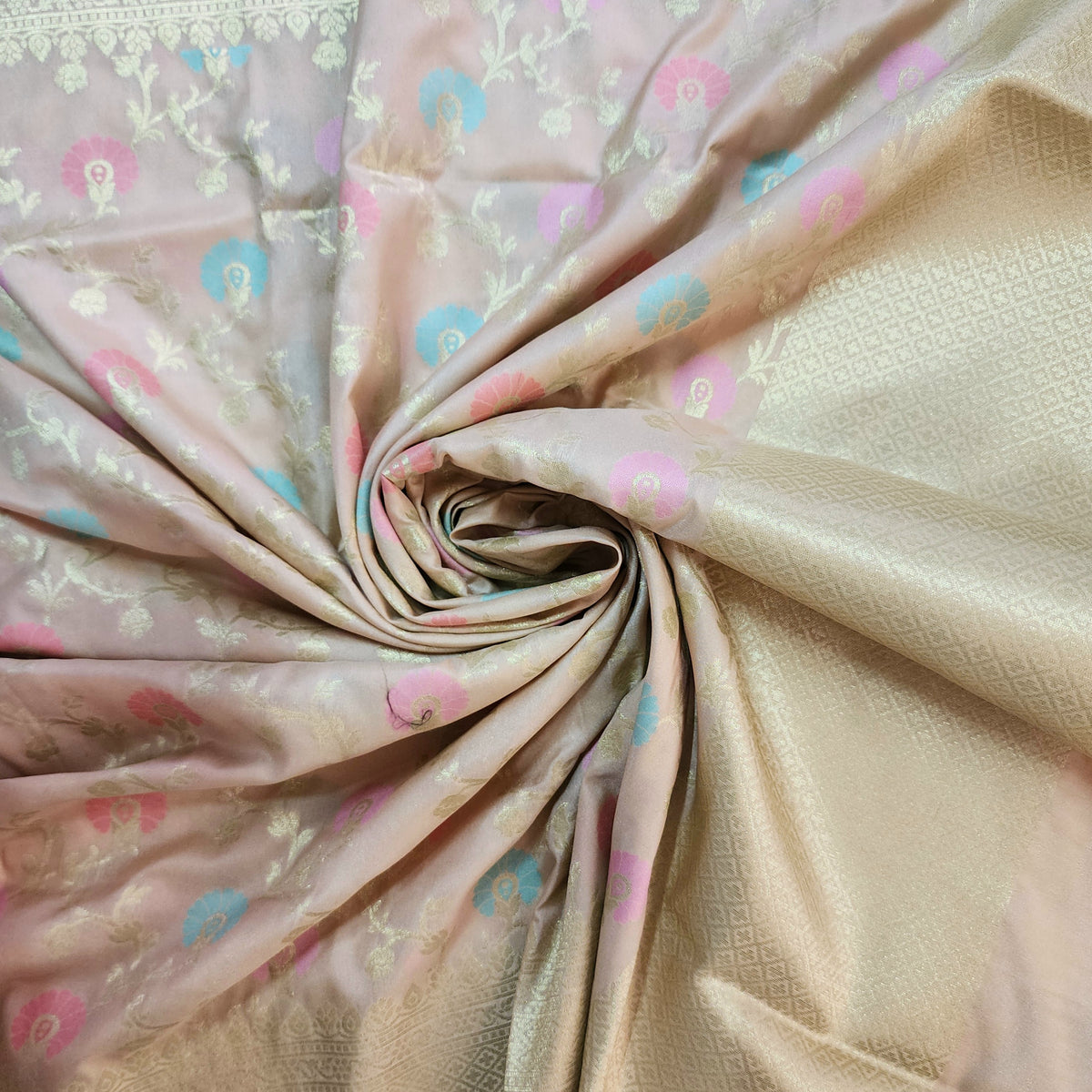 Banarasi Silk Floral Jaal Dupatta - Pearl Ivory