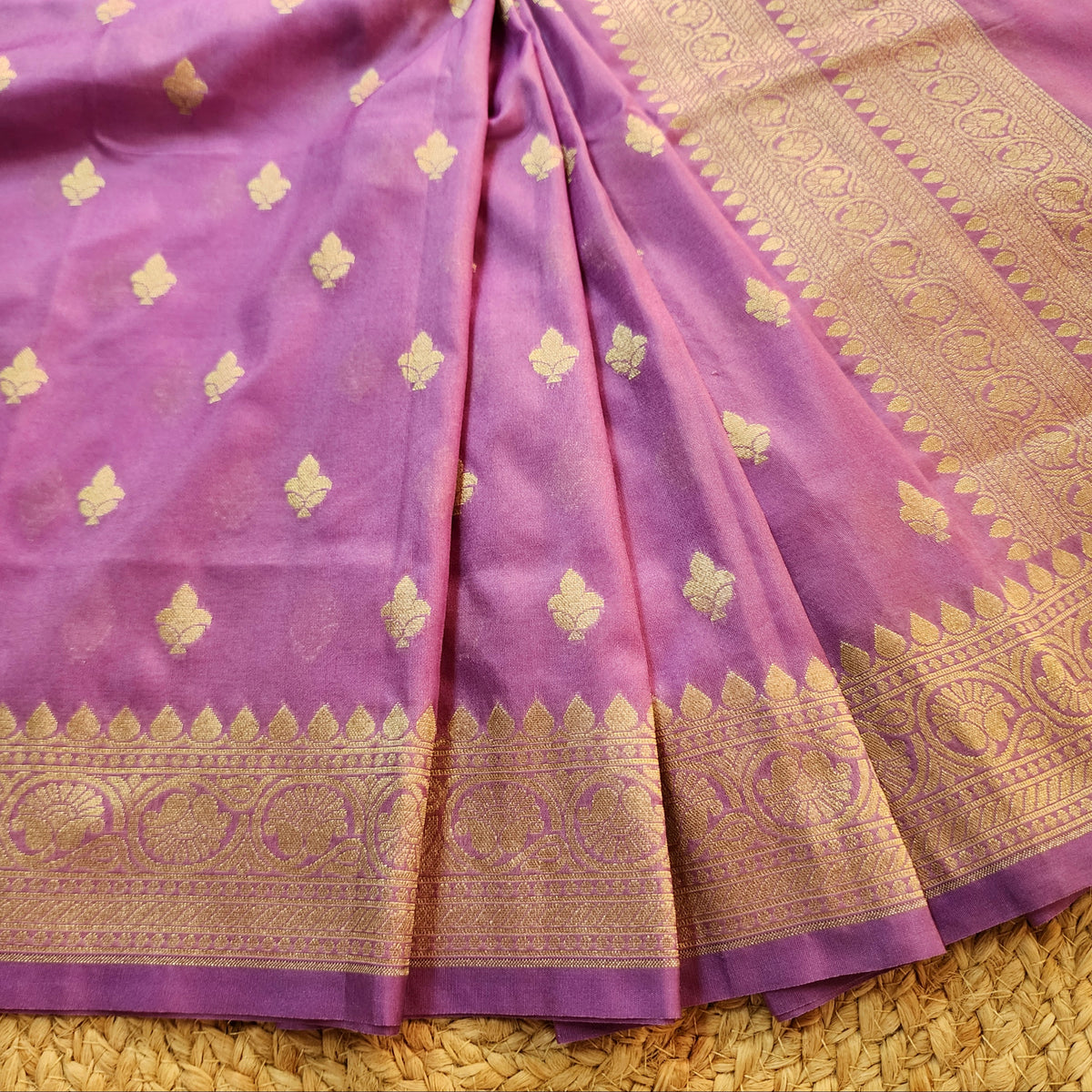 Purple Zari Banarasi Tapetta Silk Leaf Weave Dupatta