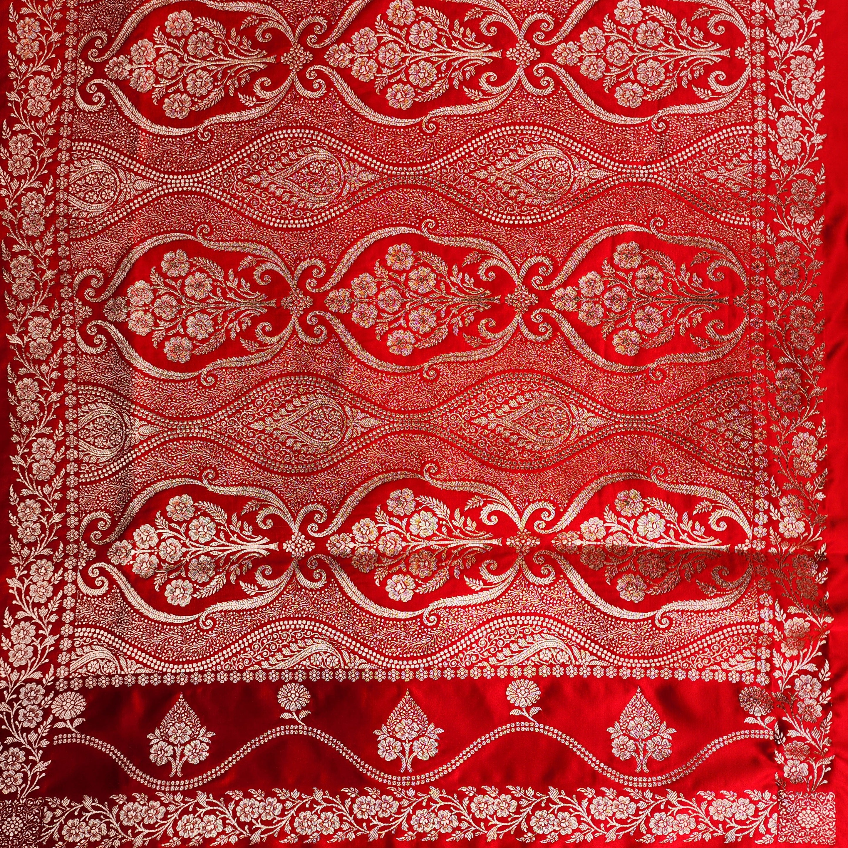 Dual-Tone Bright Red Pure Banarasi Katan Silk Saree