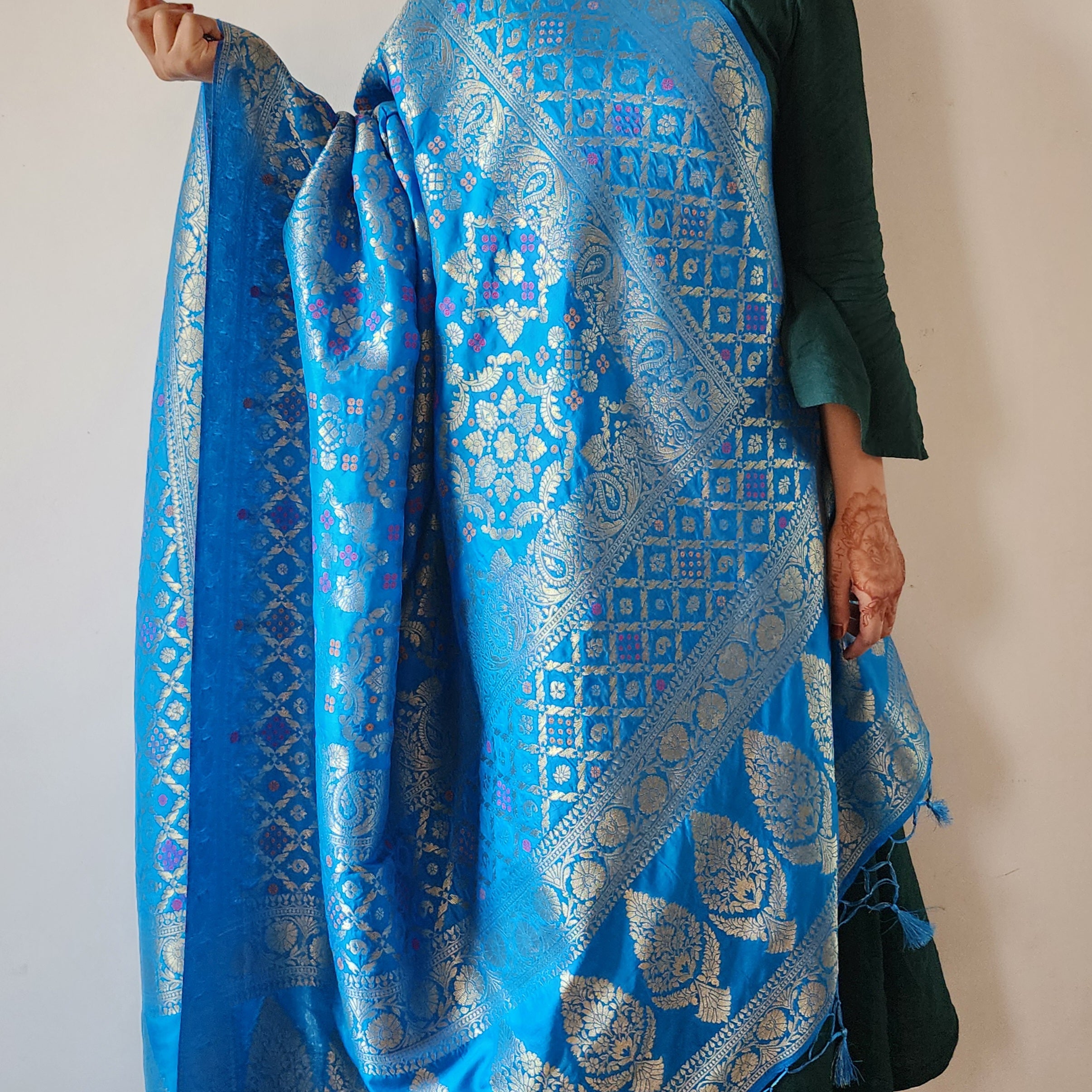 Electric Blue Bandhani Dupatta with Floral and Geometric Zari Weave