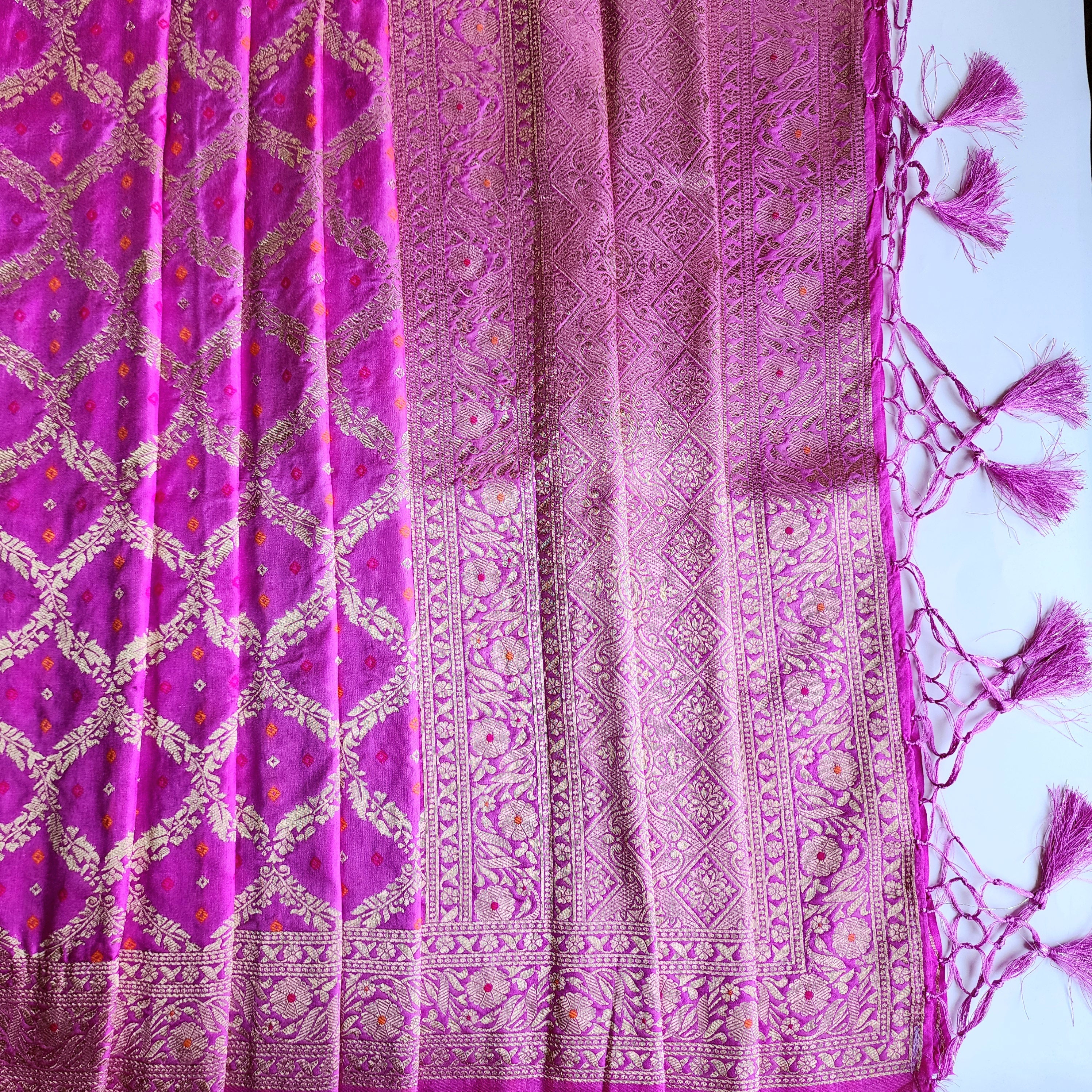 Orchid Purple Bandhani Dupatta with Traditional Jaal