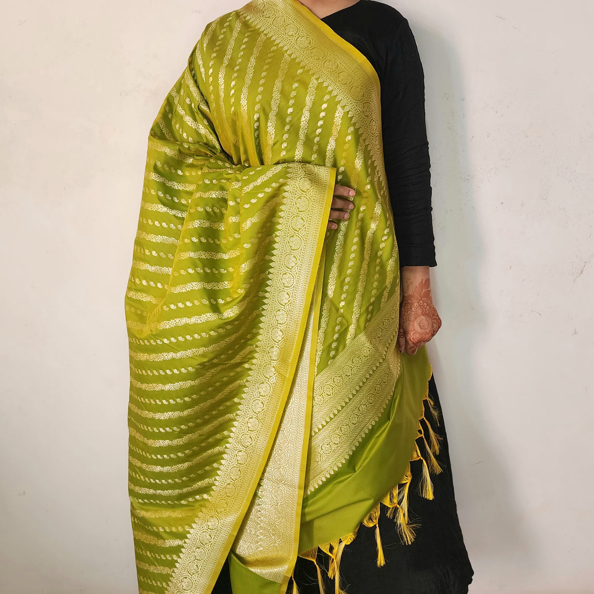 Parrot Green - Banarasi Leheriya Style Dupatta