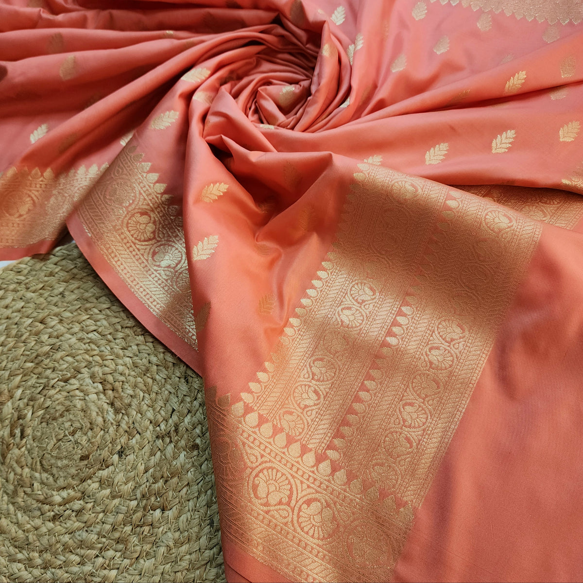 Peach Banarasi Tapetta Silk Leaf Weave Dupatta