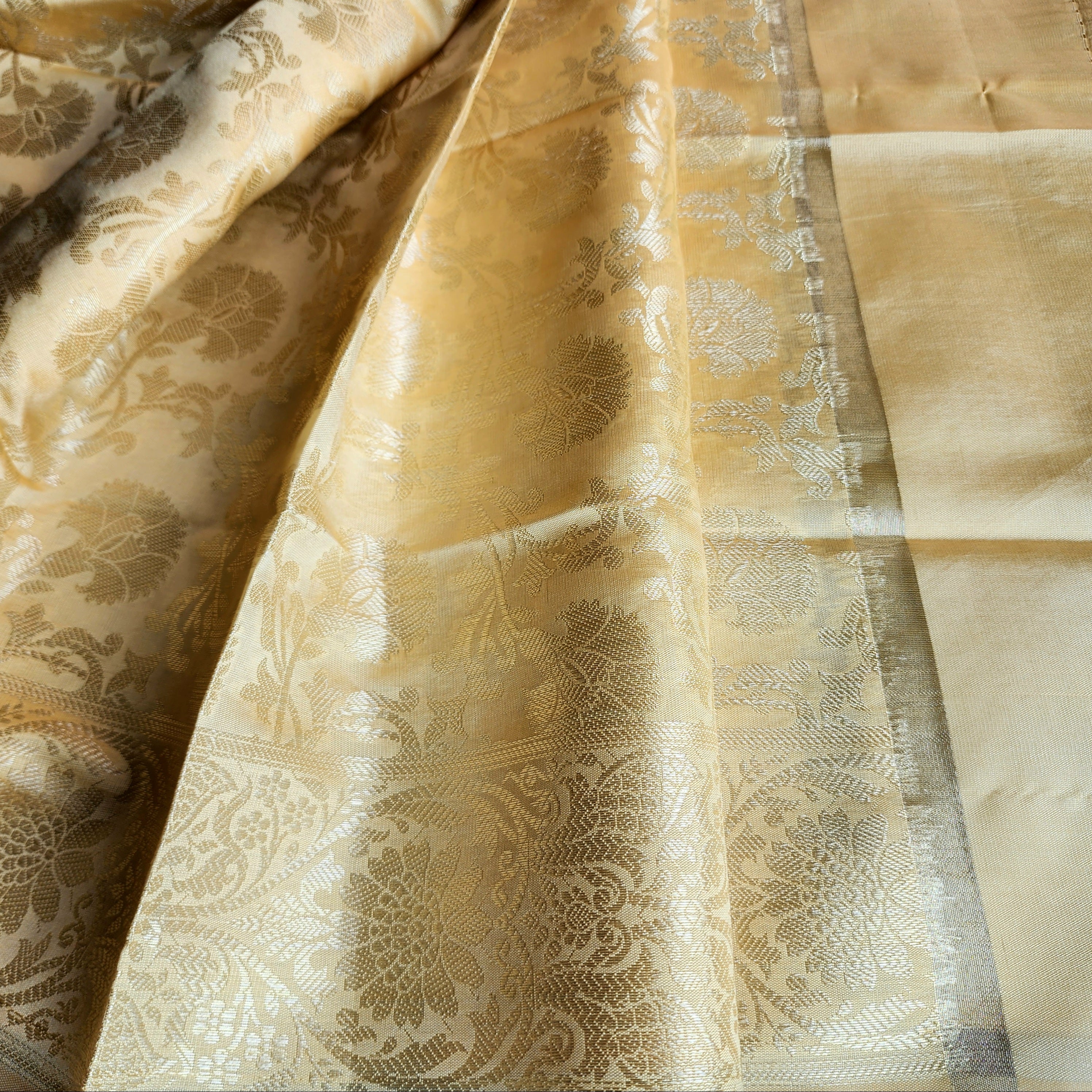 Cream Banarasi Tapetta Silk Dupatta with Gold Floral Zari Weave
