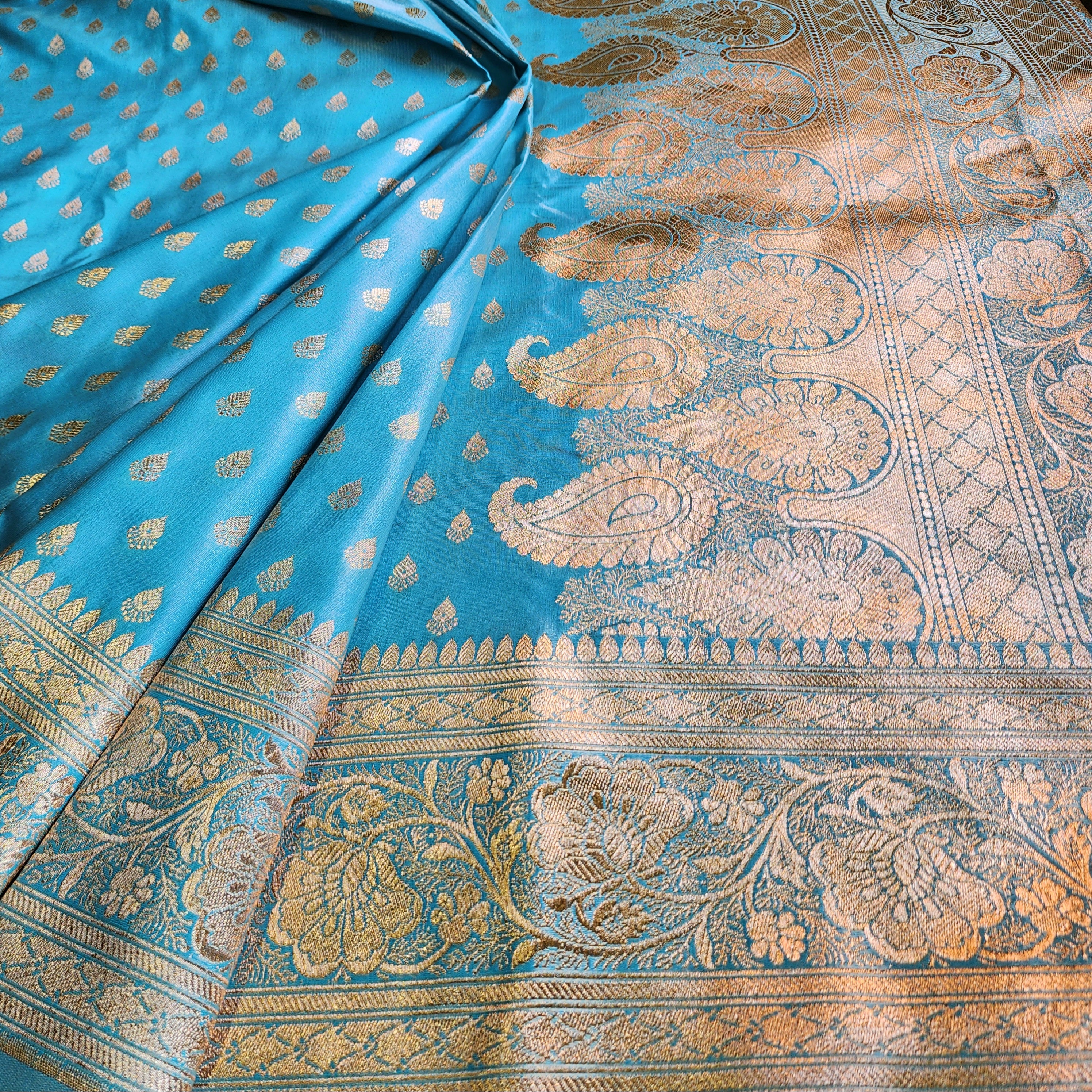 Rich Sky Blue Banarasi Silk Saree with Gold Zari Weaving