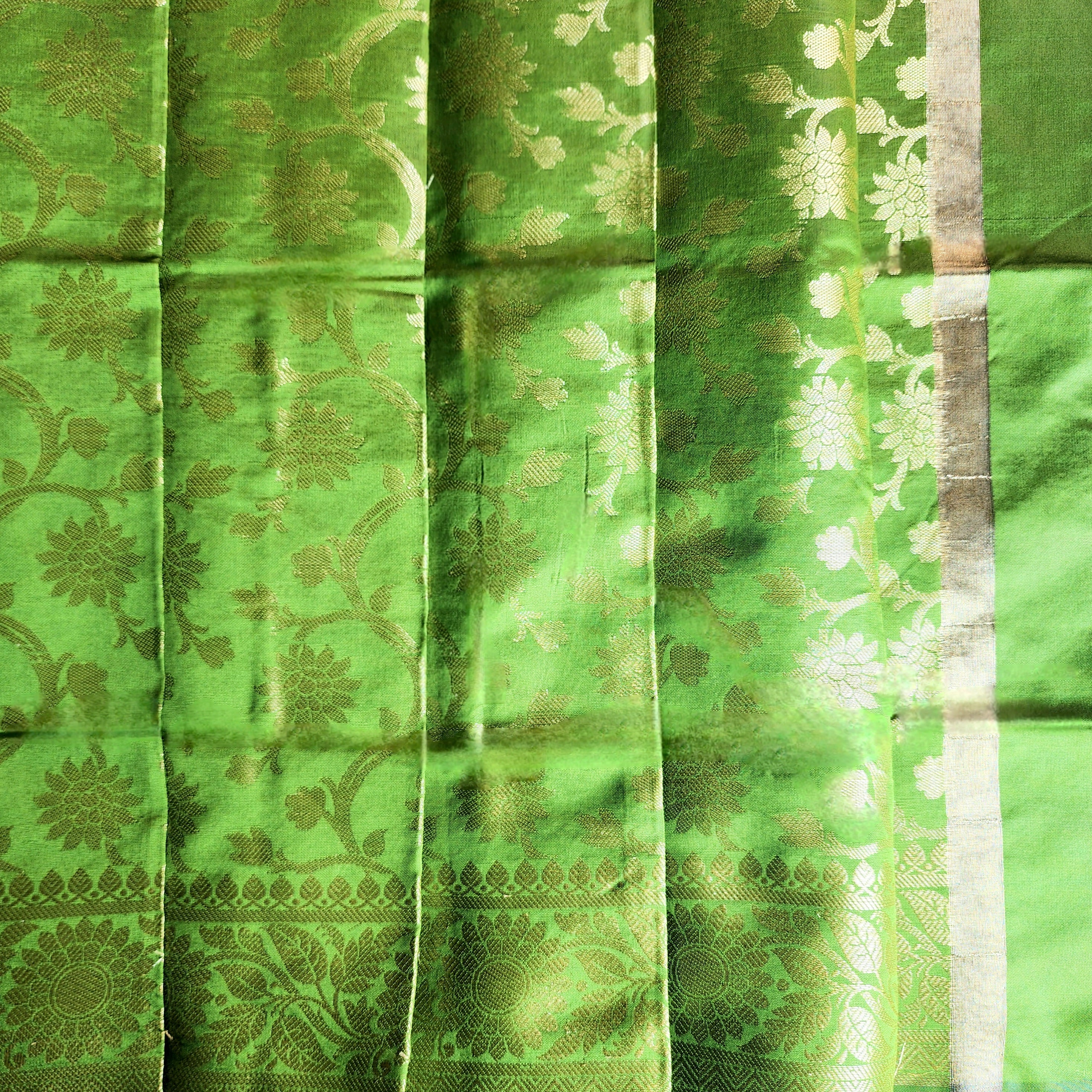 Parrot Green Banarasi Tapetta Silk Dupatta with Gold Floral Zari Weave