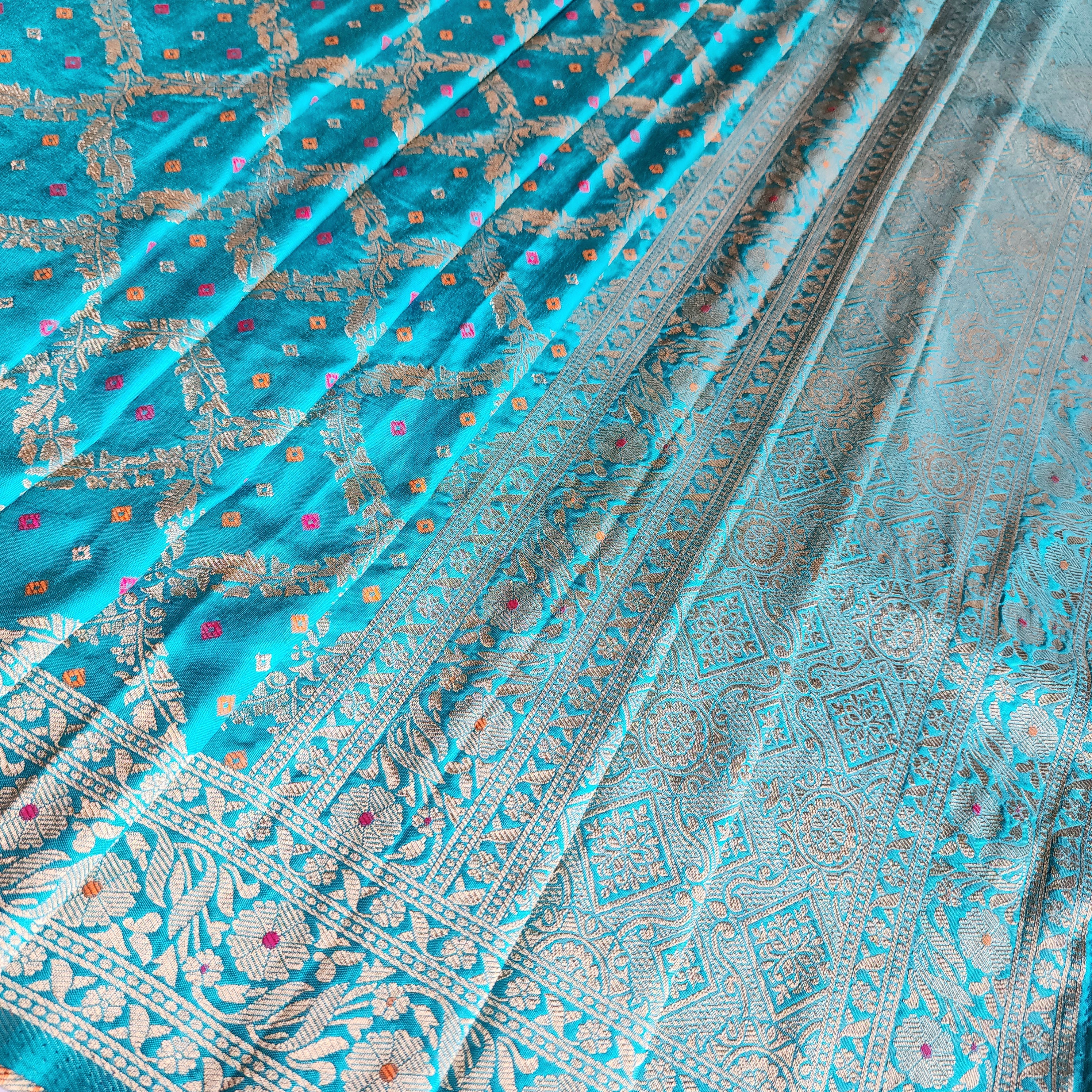 Peacock Blue Bandhani Dupatta with Traditional Jaal