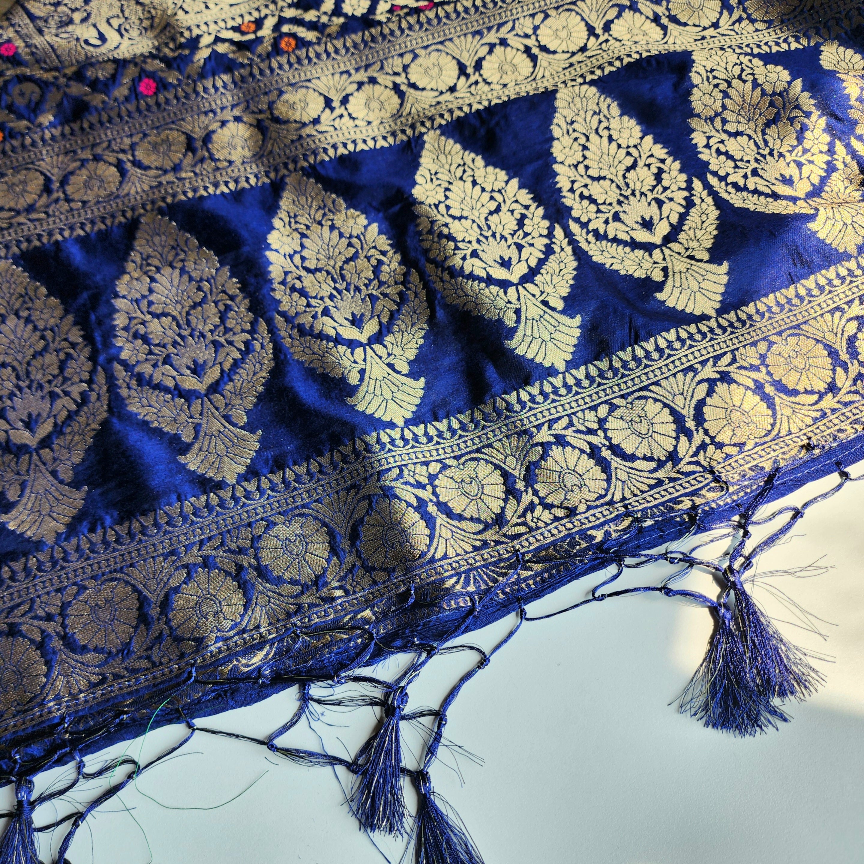 Royal Navy Blue Bandhani Dupatta with Floral and Geometric Zari Weave