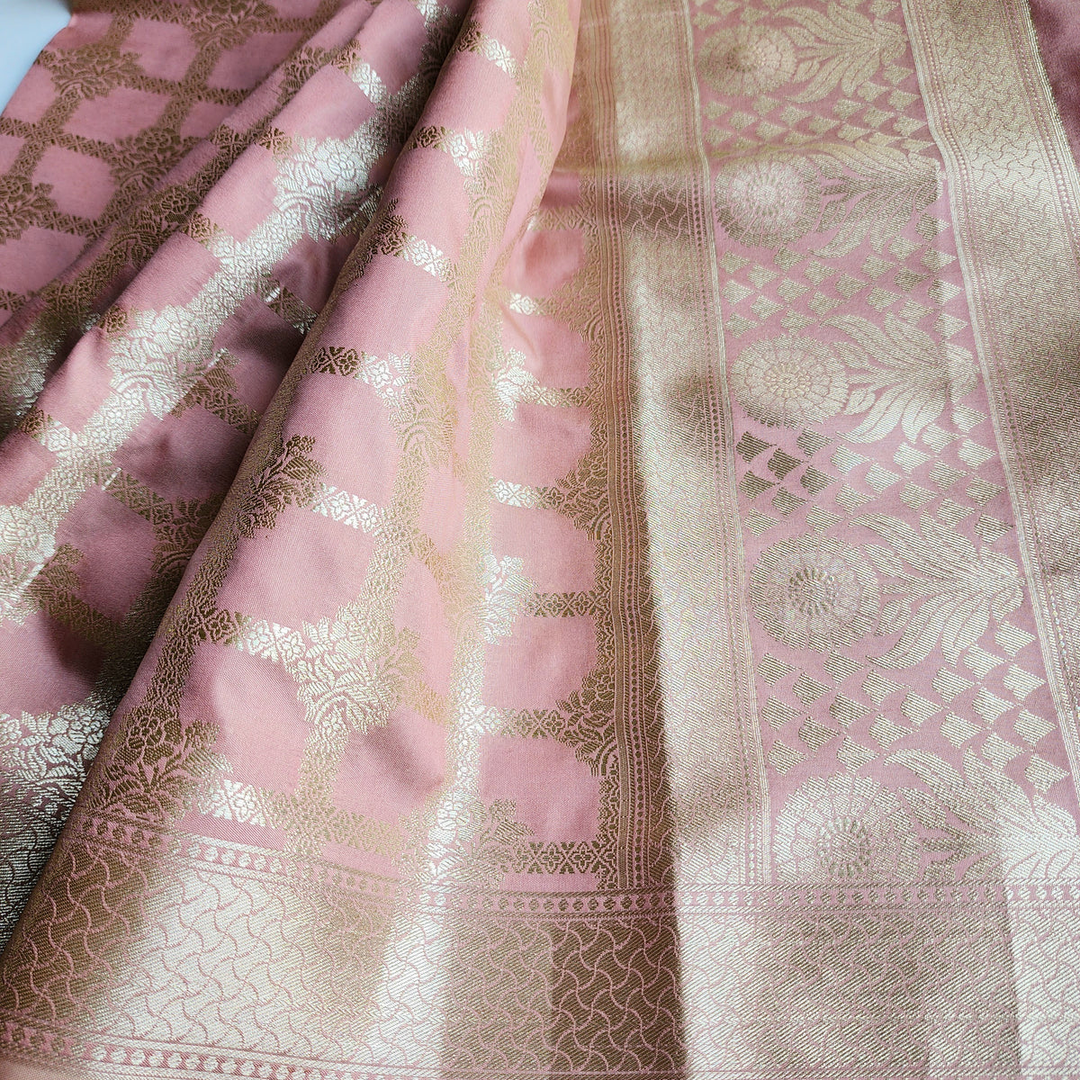 Rose Pink Banarasi Dupatta - Golden Lattice Weave