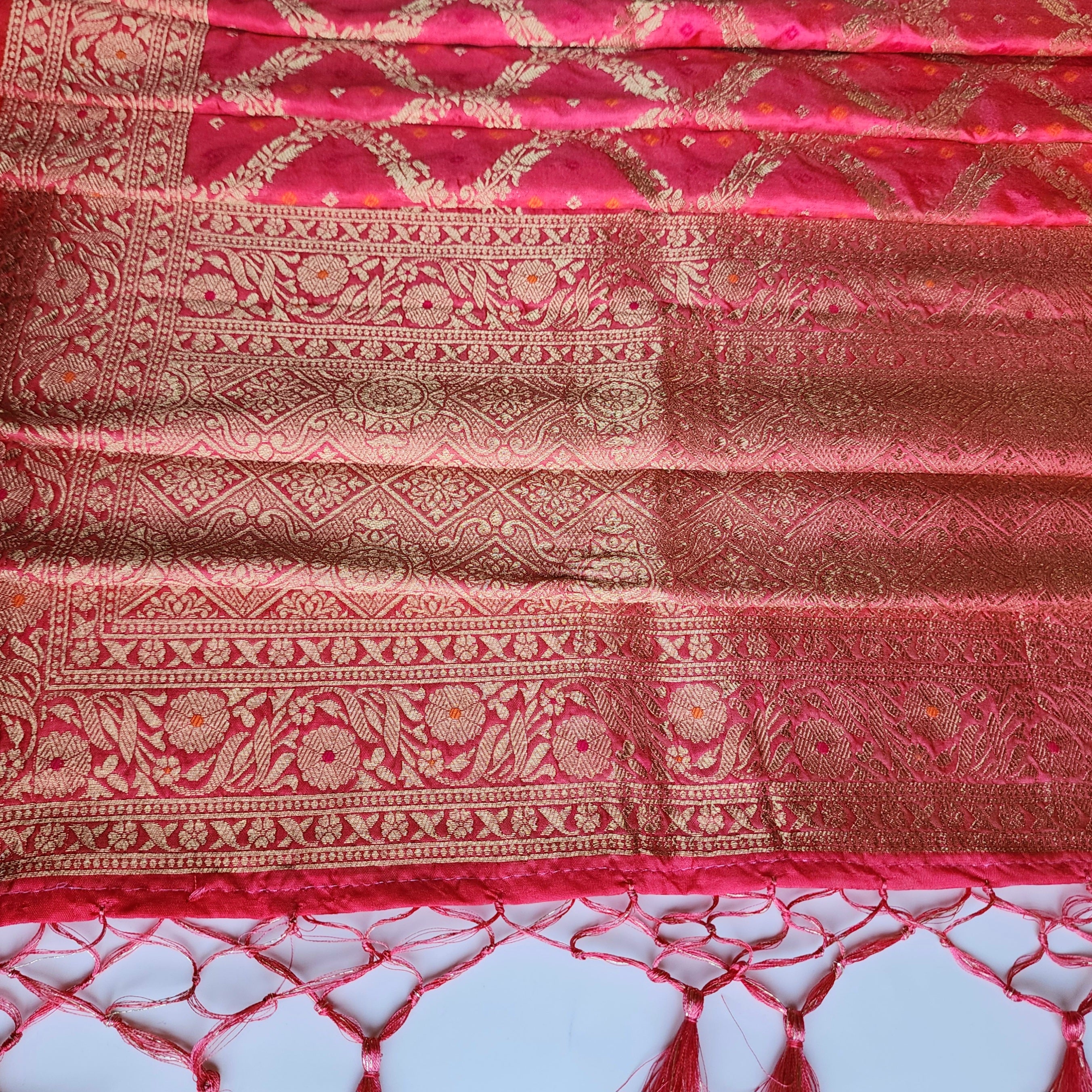 Rani Pink Bandhani Dupatta with Traditional Jaal