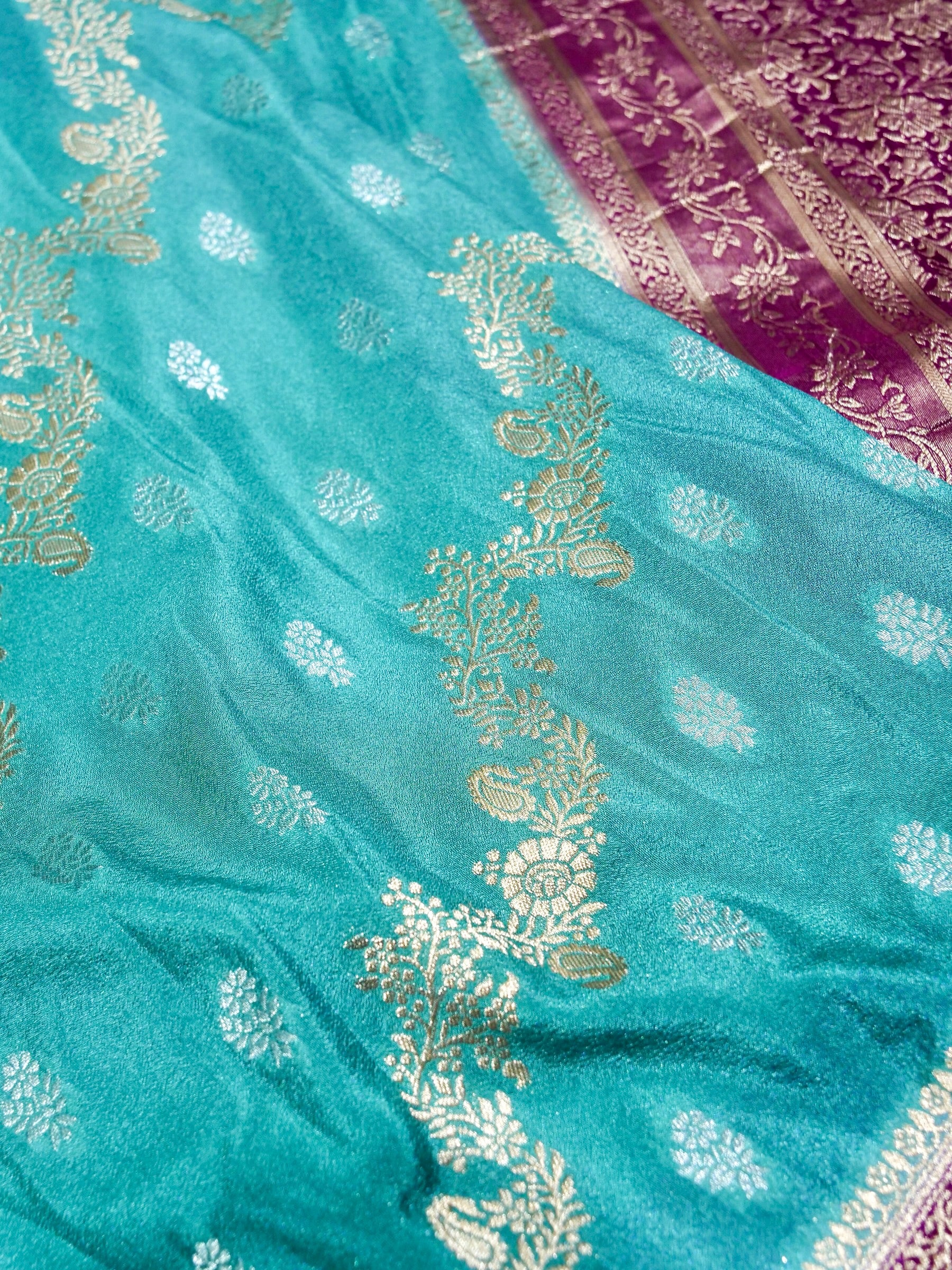 Robin Egg Blue Crepe Georgette Silk Saree with Magenta Purple Border