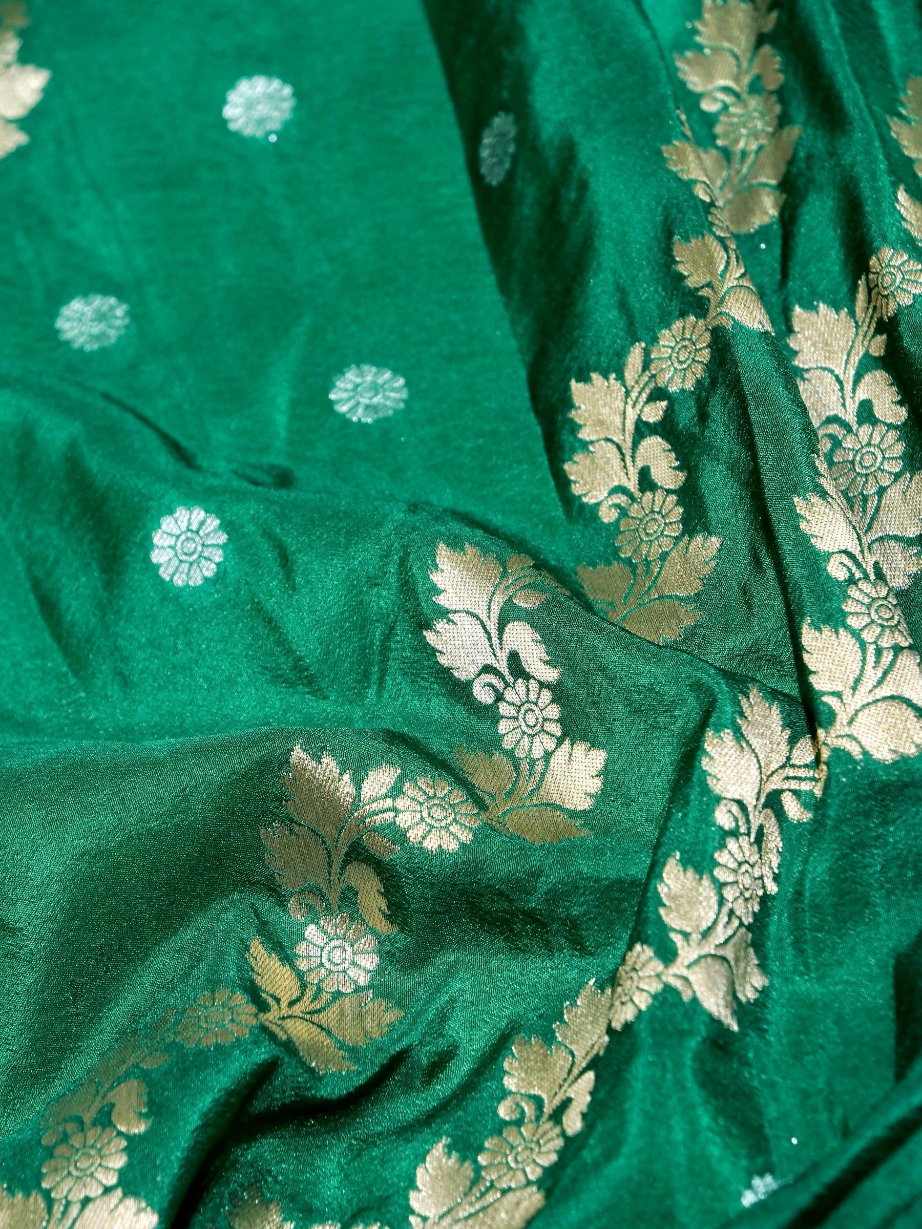 Emerald Green Crepe Georgette Silk Saree with Champagne Gold Border