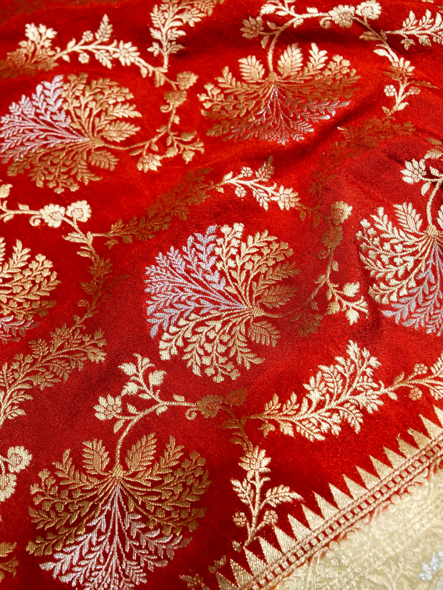 Brick Red Crepe Georgette Silk Saree with Champagne Gold Border