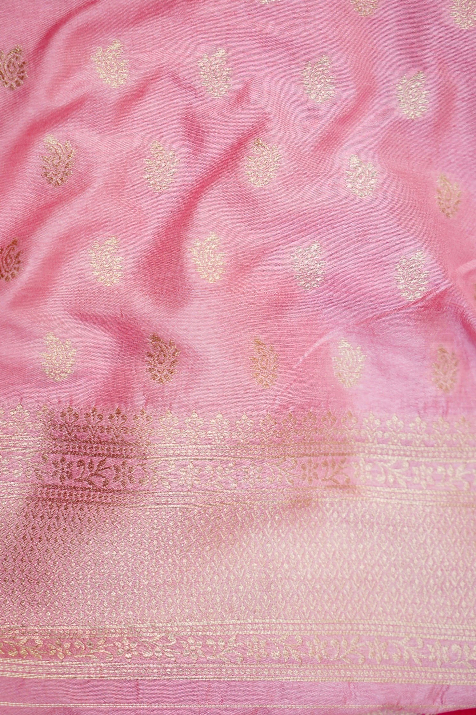 Radish Red Crepe Georgette Silk Saree with Light Pink Border