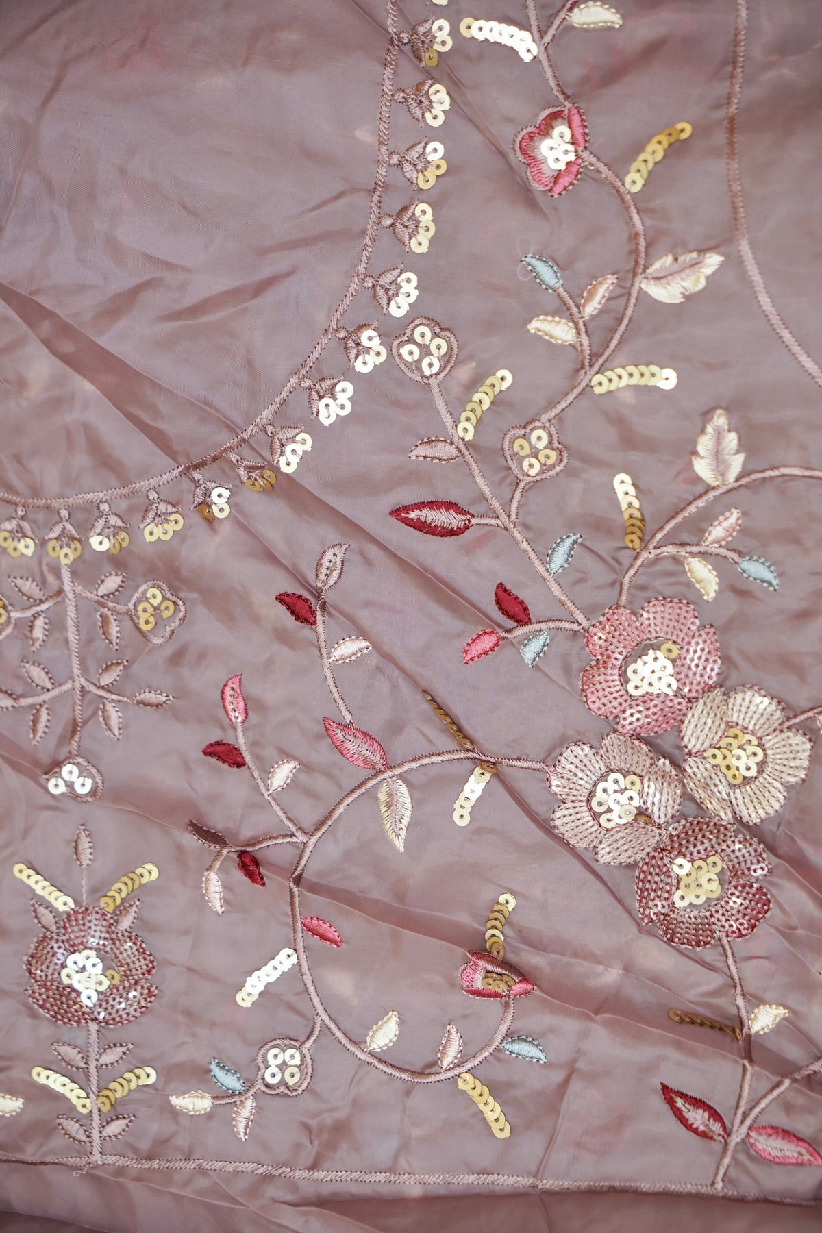 Mauve Embroidered Designer Tissue Saree with Daisy Scalloped Border