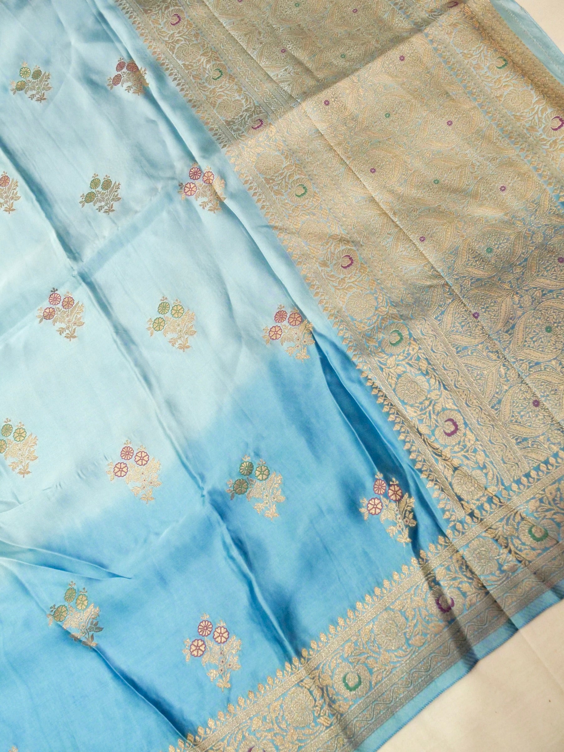 Cerulean Blue Ombré Shade Mashru Silk Saree with Champagne Border