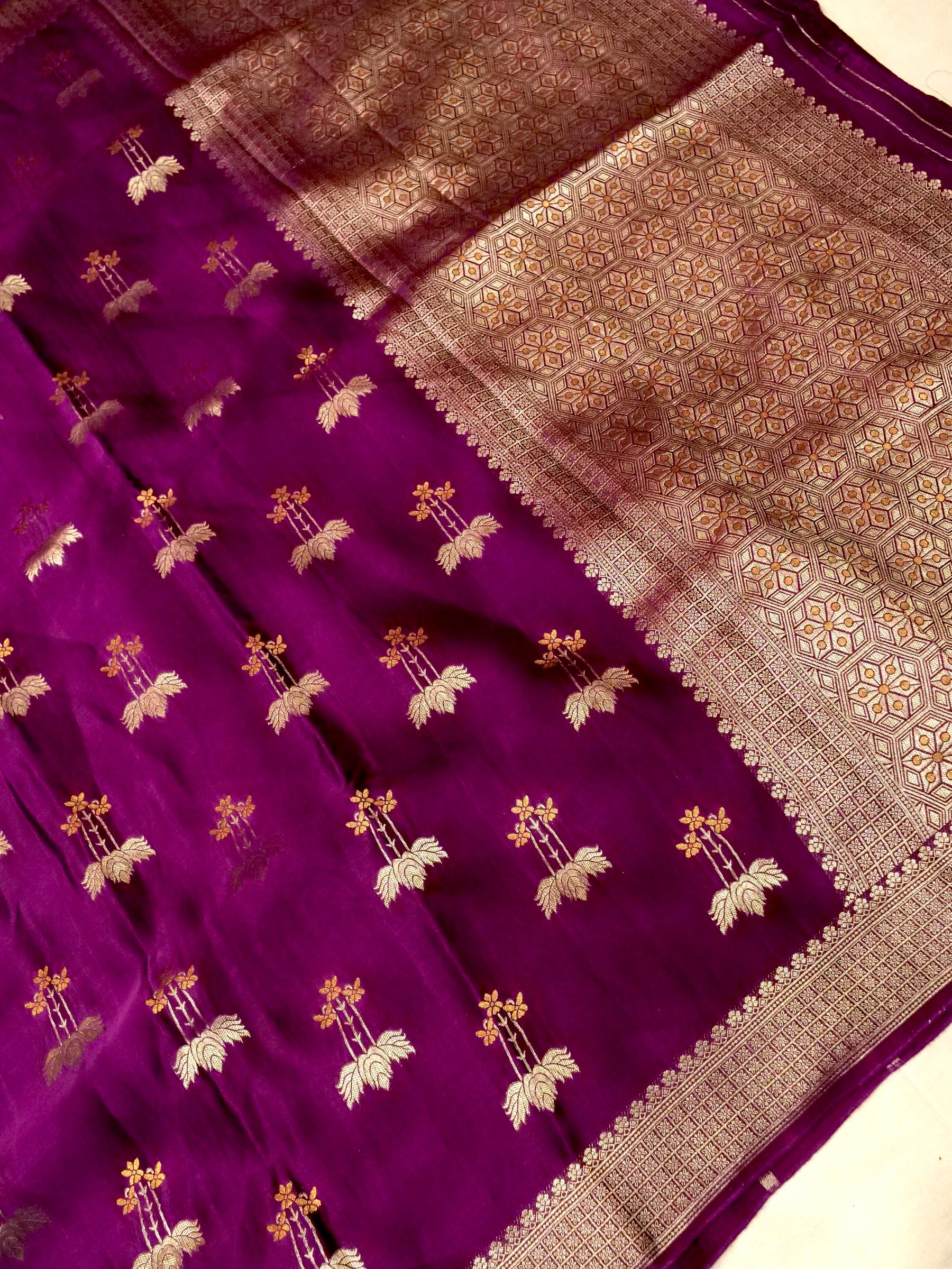 Twilight Ombré Mashru Silk Saree with Champagne Border