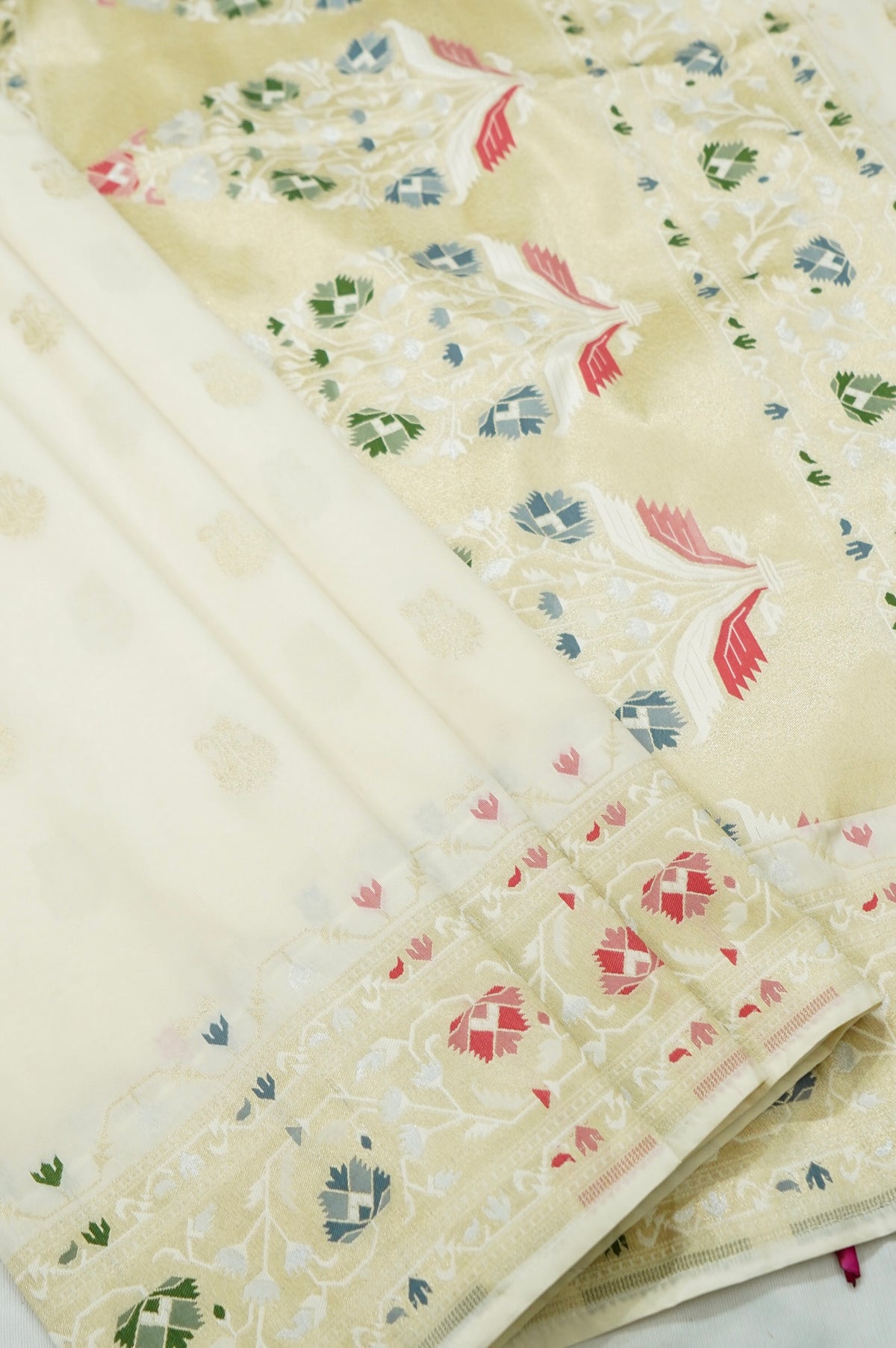 Peshavi - Ivory Paithani Silk Saree with Stitched Blouse