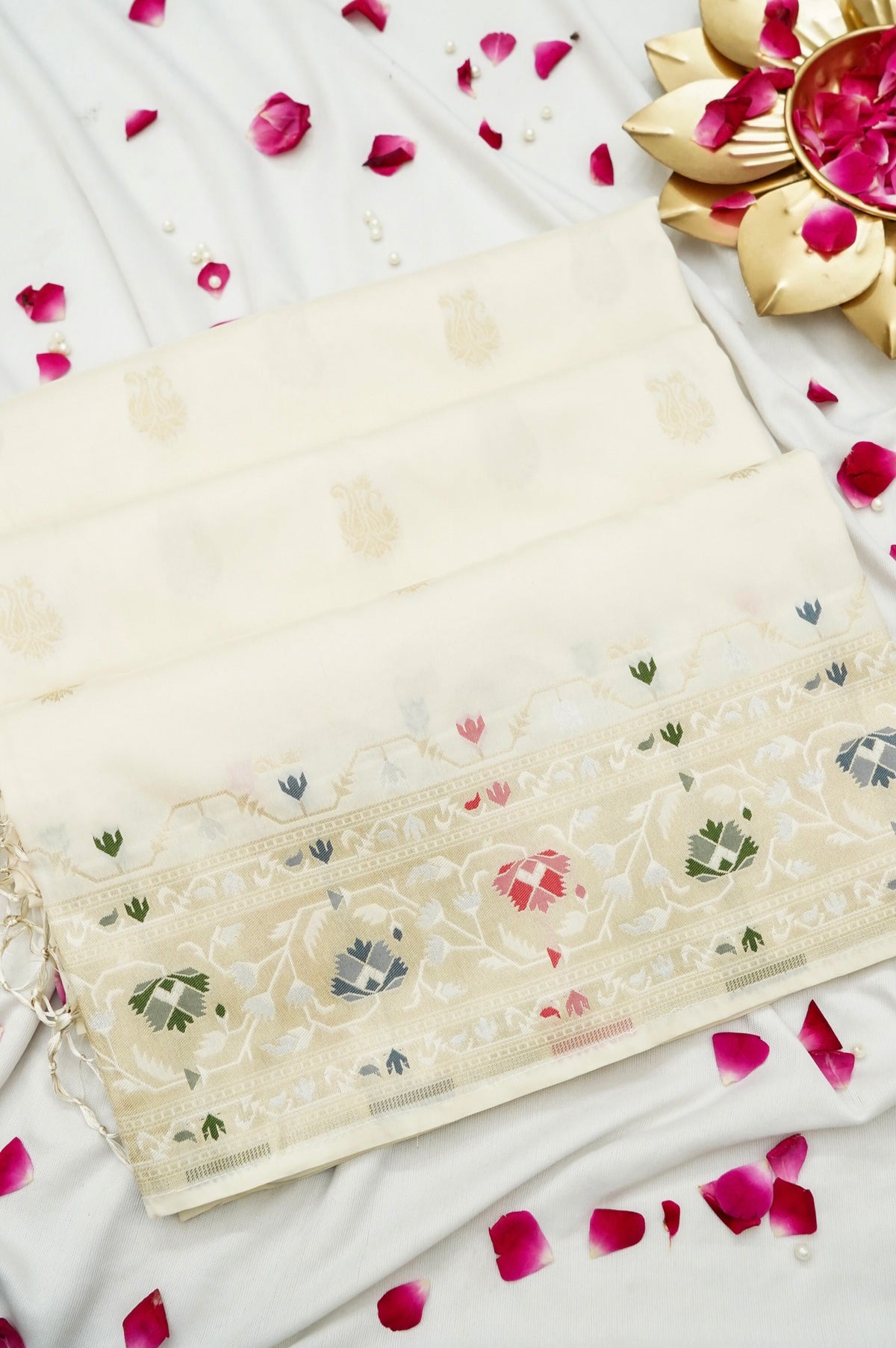 Peshavi - Ivory Paithani Silk Saree with Stitched Blouse