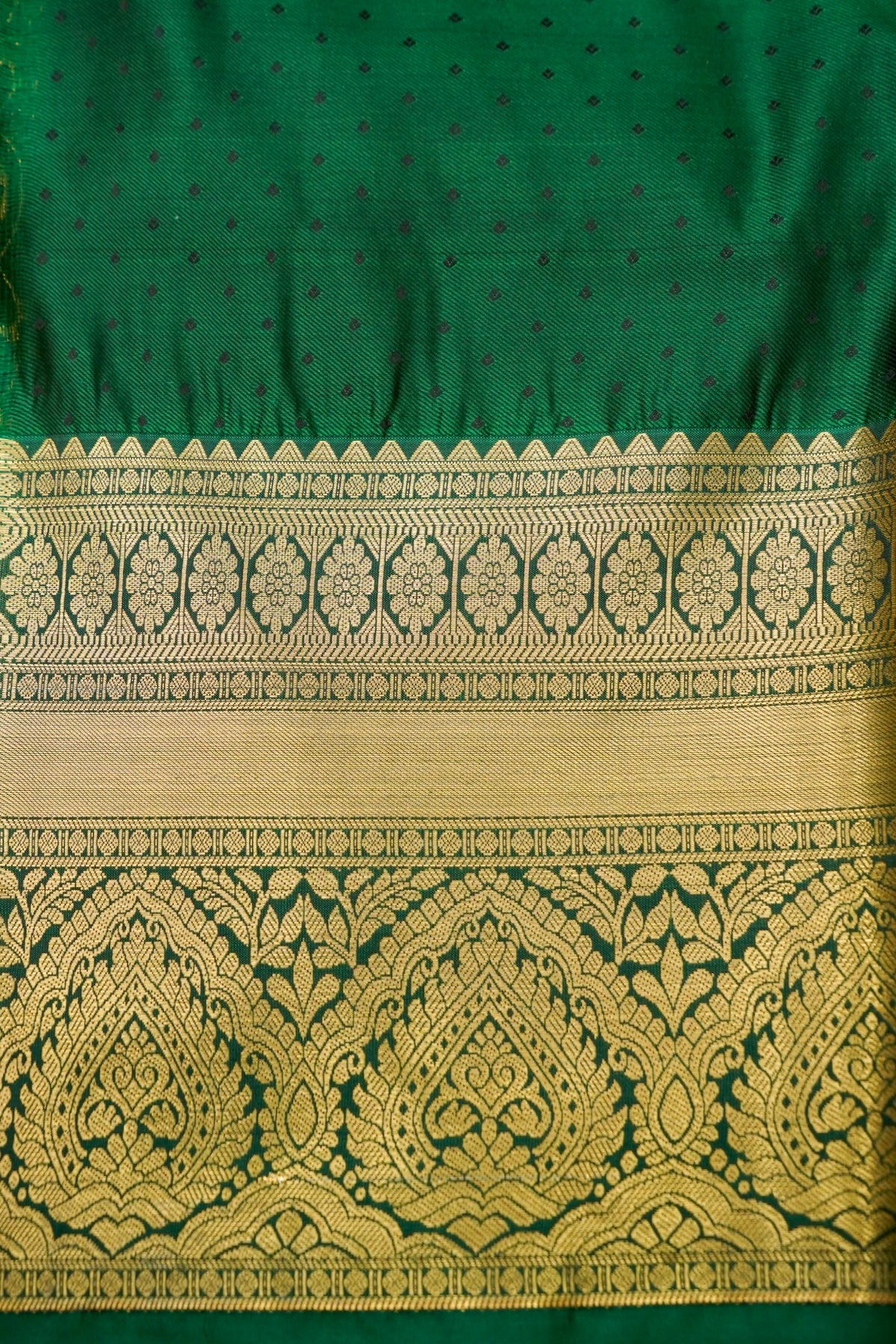 Devyani - Royal Blue Kanchi Pattu Silk Saree with Emerald Green Border