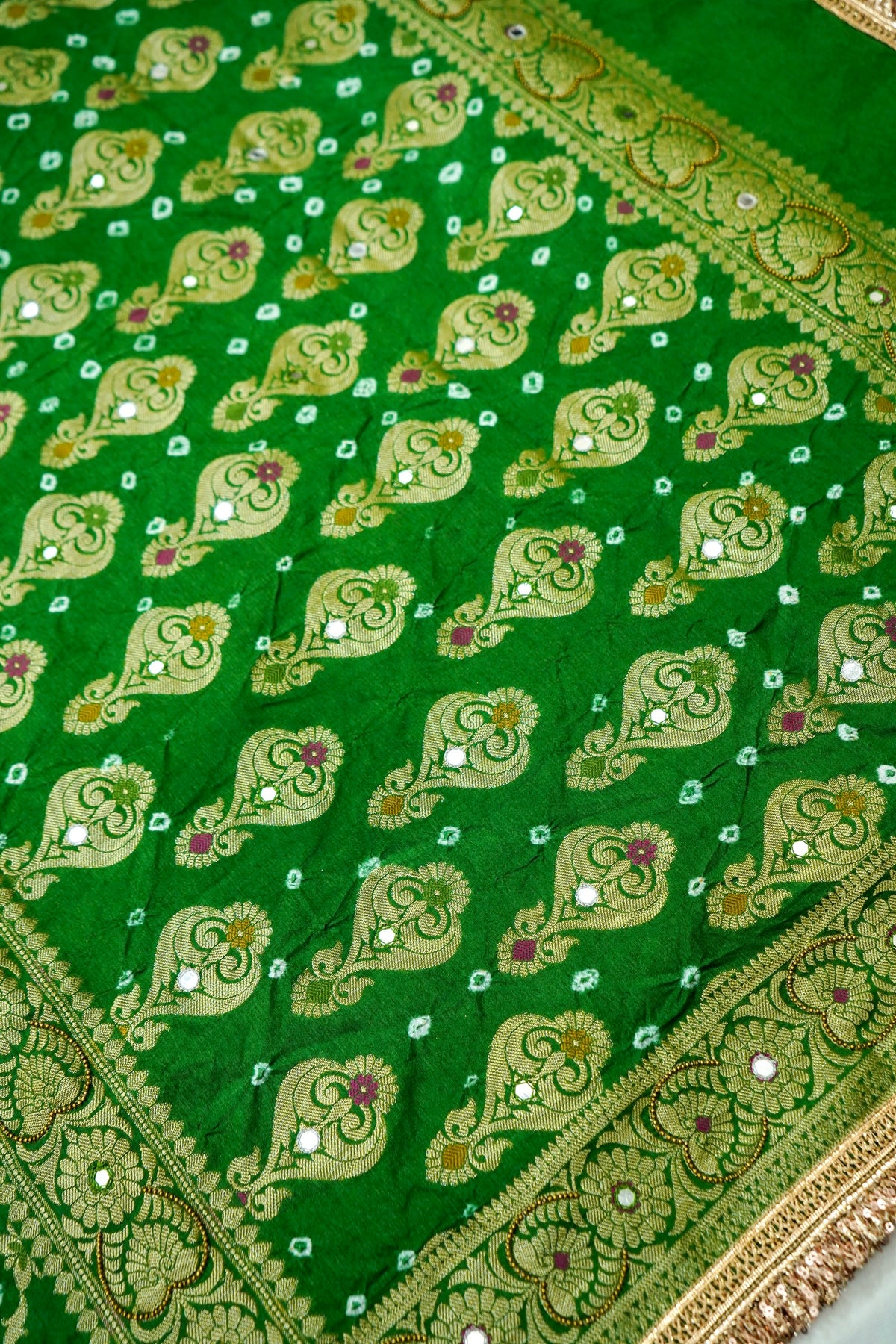 Dual-Tone Paisley Motif Mint and Emerald Green Bandhani Dupion Silk Saree