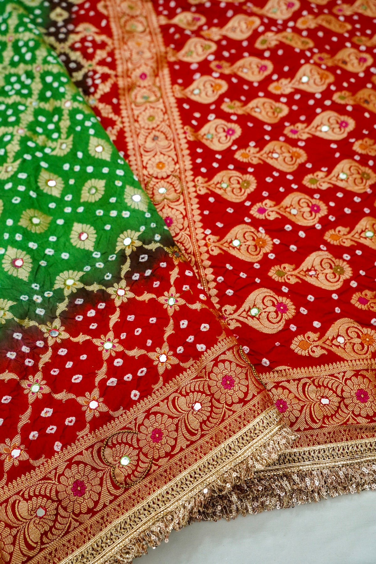 Dual-Tone Paisley Motif Emerald Green and Red Bandhani Dupion Silk Saree