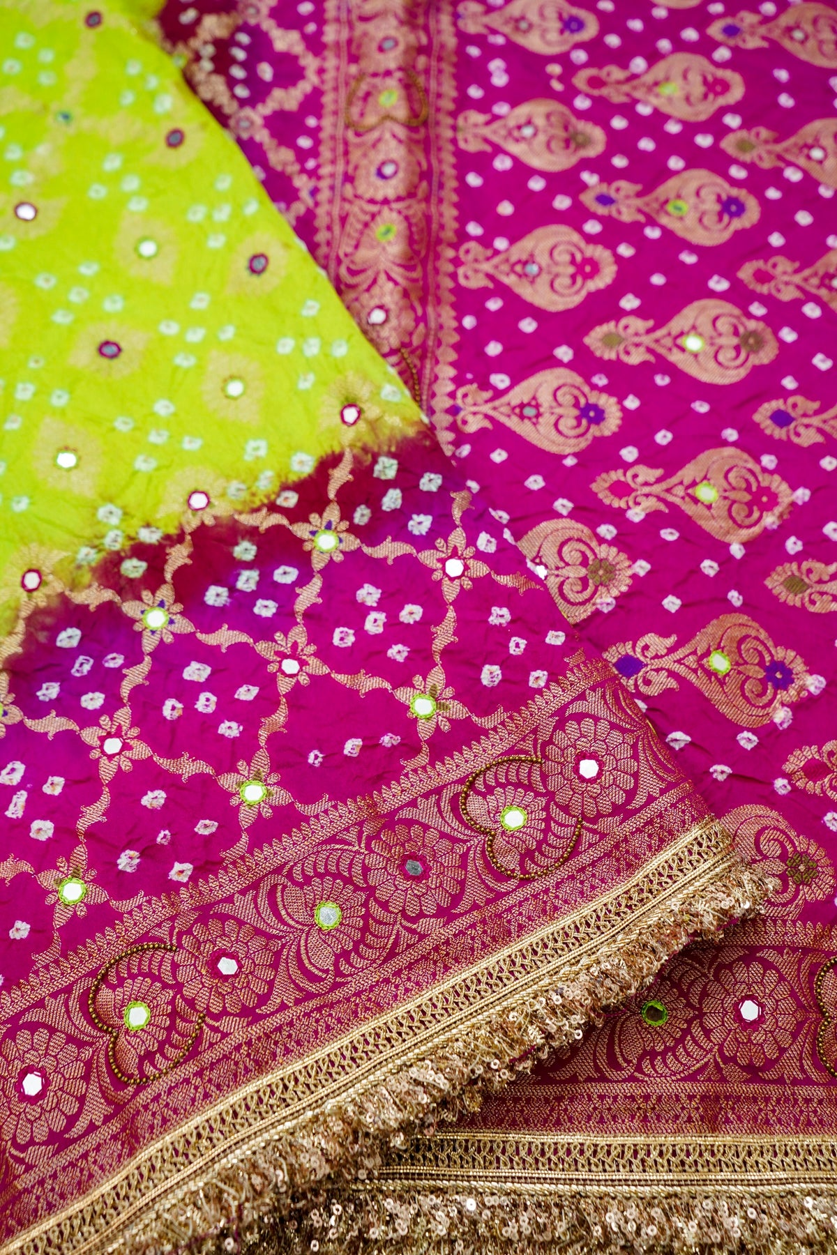 Dual-Tone Paisley Motif Green and Rani Pink Bandhani Dupion Silk Saree