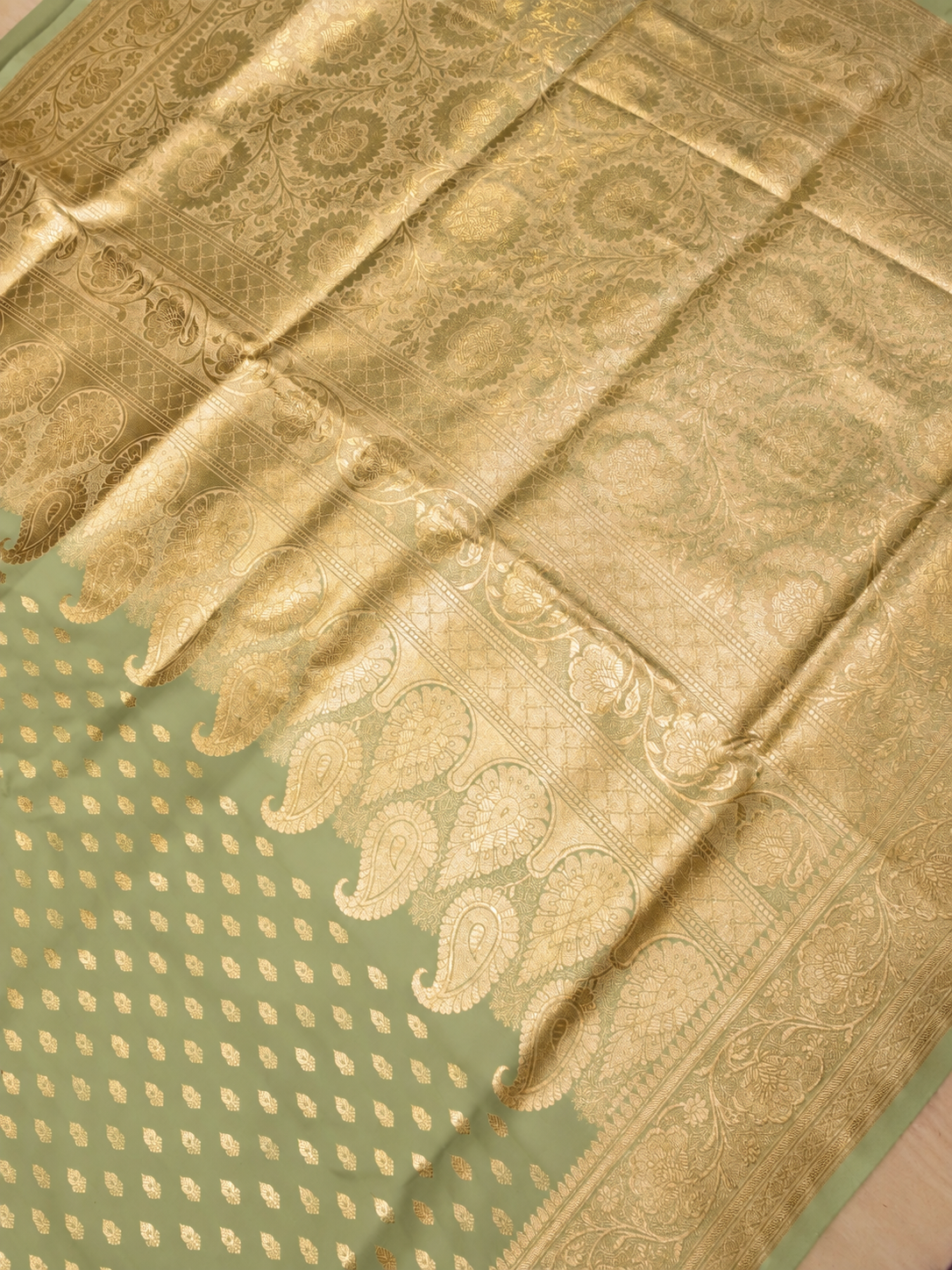 Rich Pastel Green Banarasi Silk Saree with Gold Zari Weaving