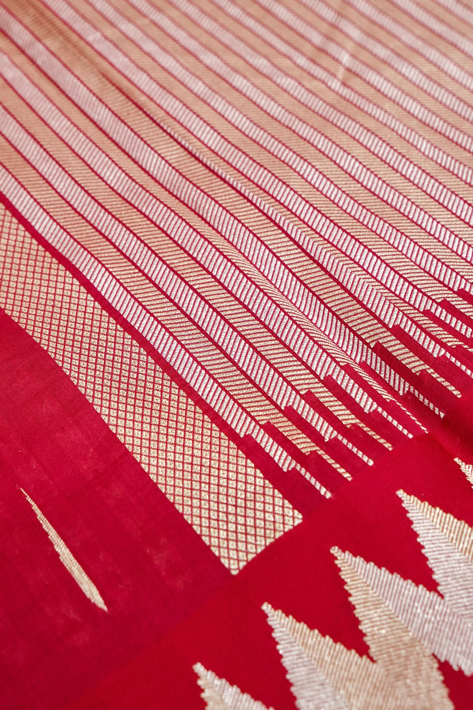 Hot Red Mul Cotton Banarasi Saree