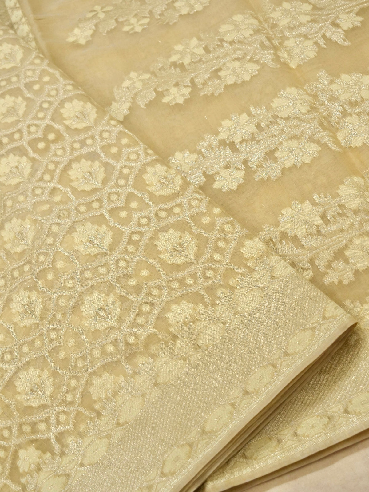 Golden Beige Jamdhani-Style Saree with Intricate Floral Motifs