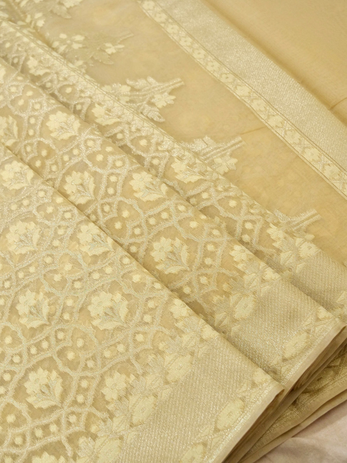 Golden Beige Jamdhani-Style Saree with Intricate Floral Motifs