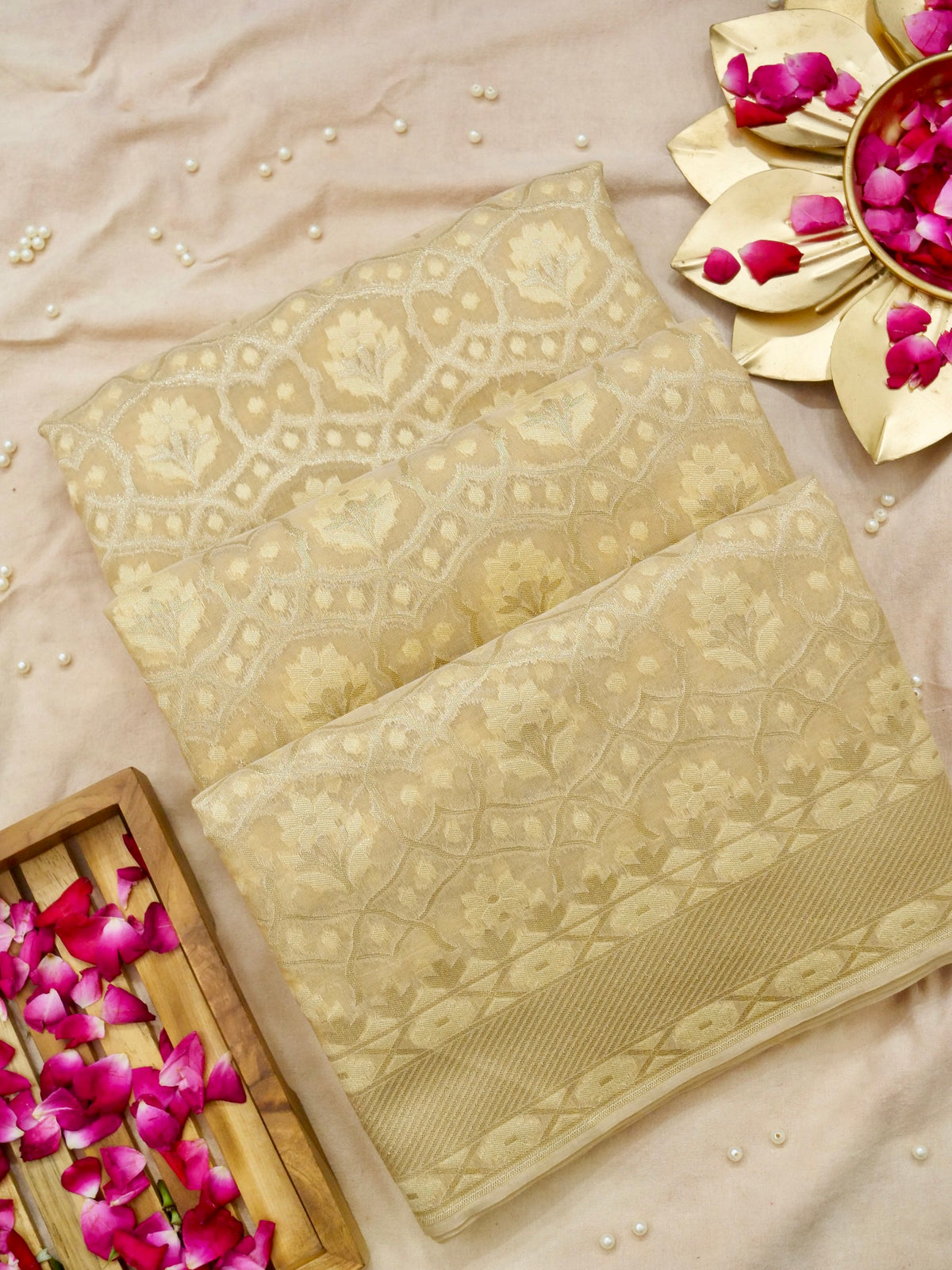 Golden Beige Jamdhani-Style Saree with Intricate Floral Motifs