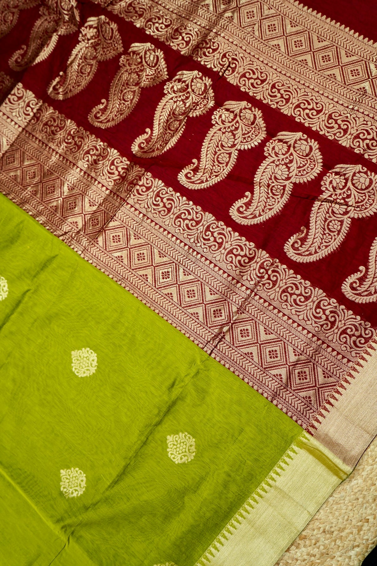 Suvarna - Olive Green Maheshwari Silk Saree with Antique Gold Border