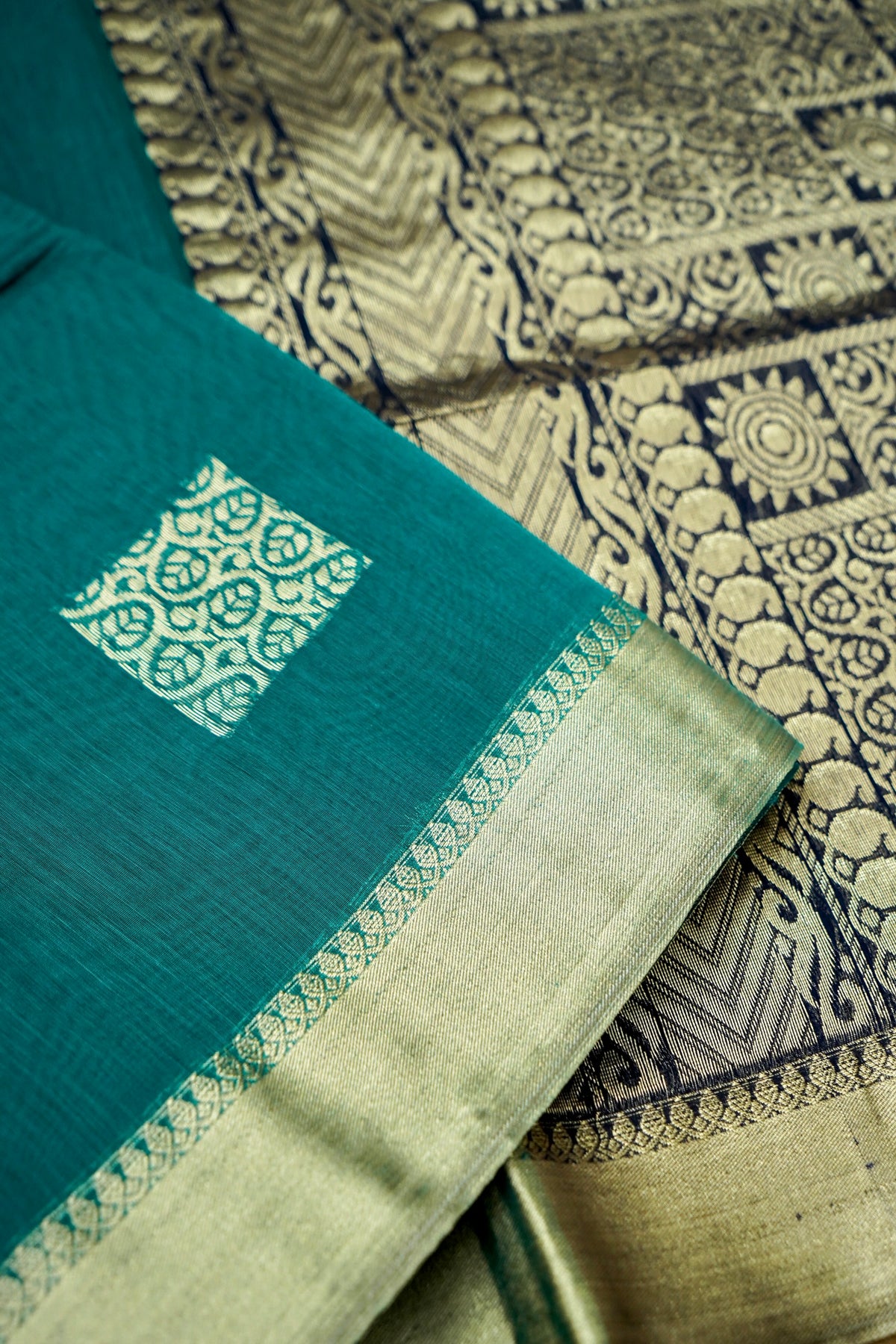 Suvarna - Peacock Teal Maheshwari Silk Saree with Antique Gold Border