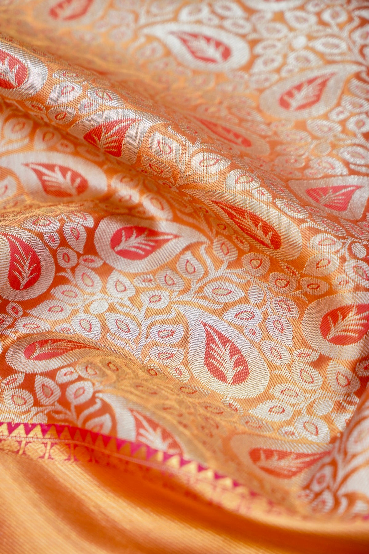 Suvarna – Pure Kanjivaram Silk Saree in Peach Gold and Rani Pink with 1g Gold Zari