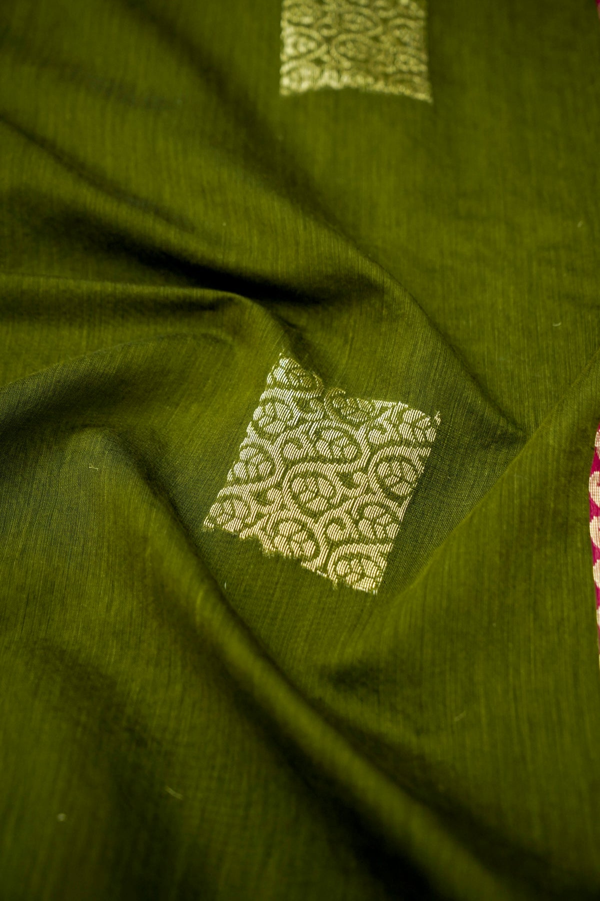 Suvarna - Dark Olive Green Maheshwari Silk Saree with Antique Gold Border